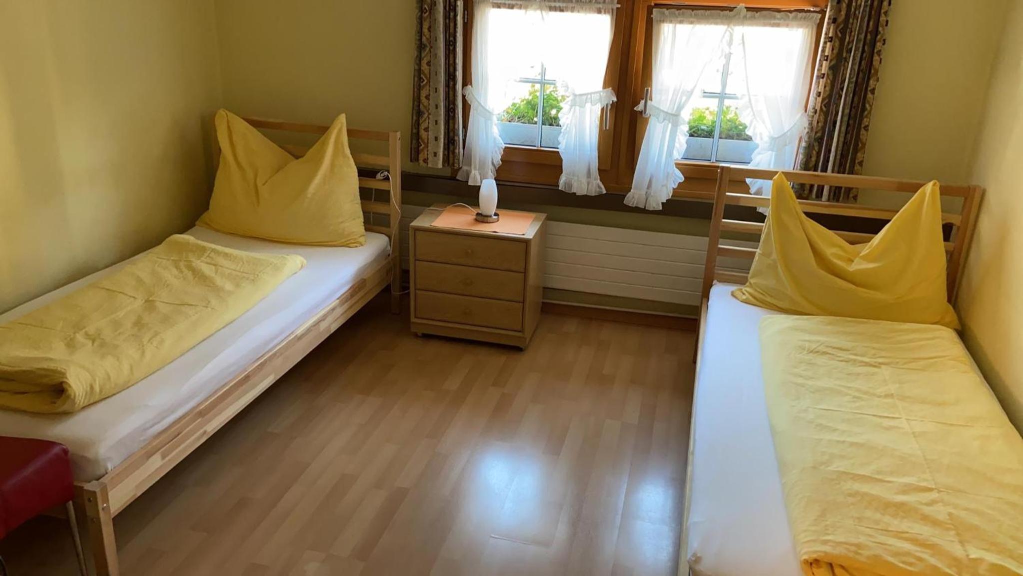 Standard Twin Room with Shared Bathroom photo 1