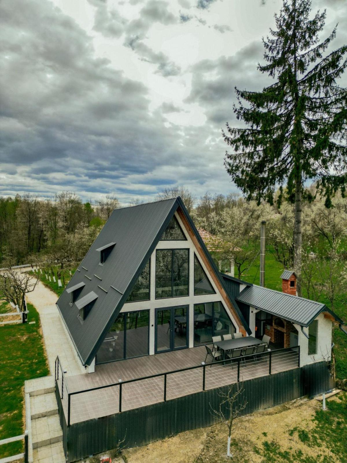Chalet photo 2
