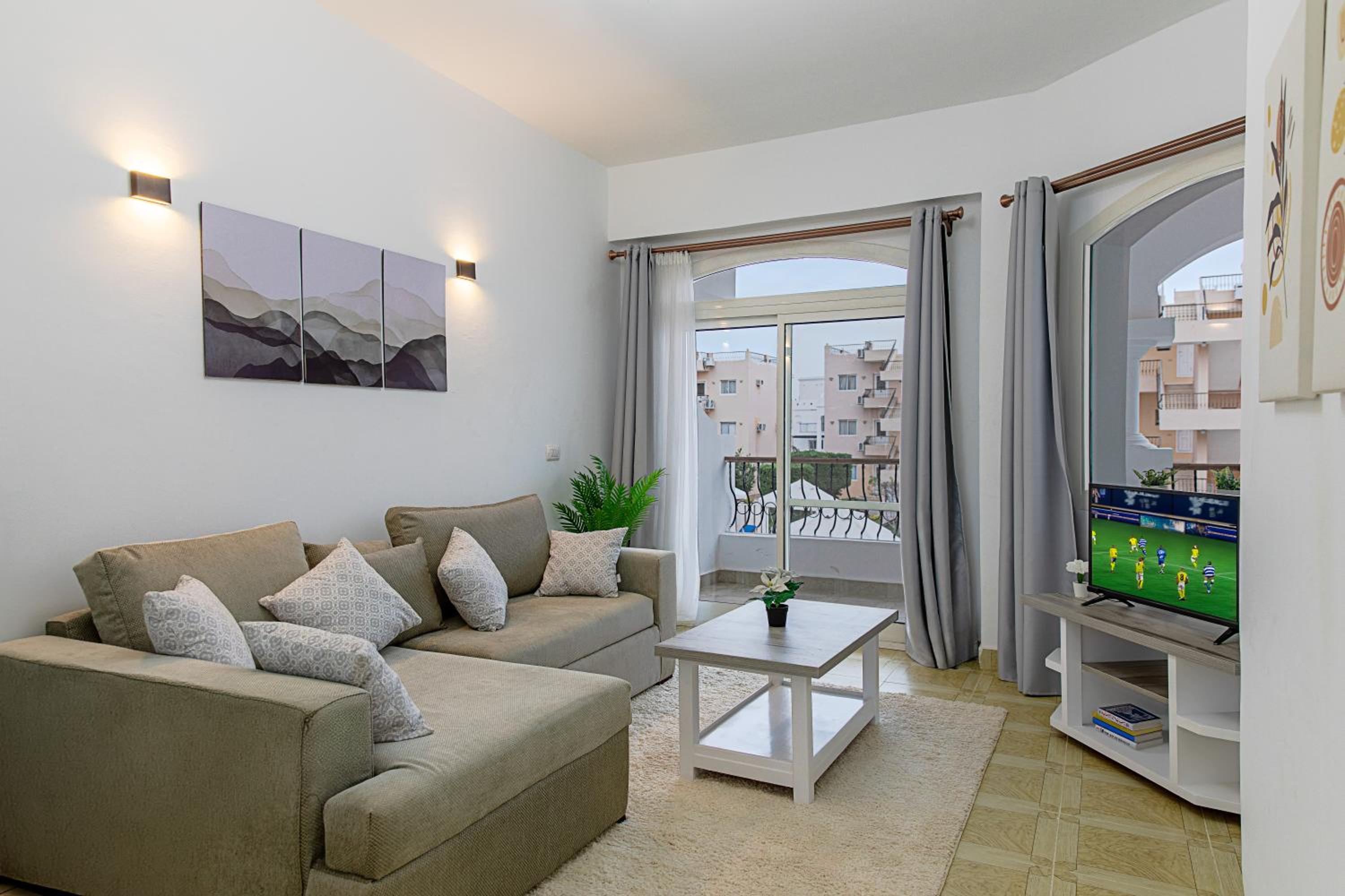 Apartment photo 1