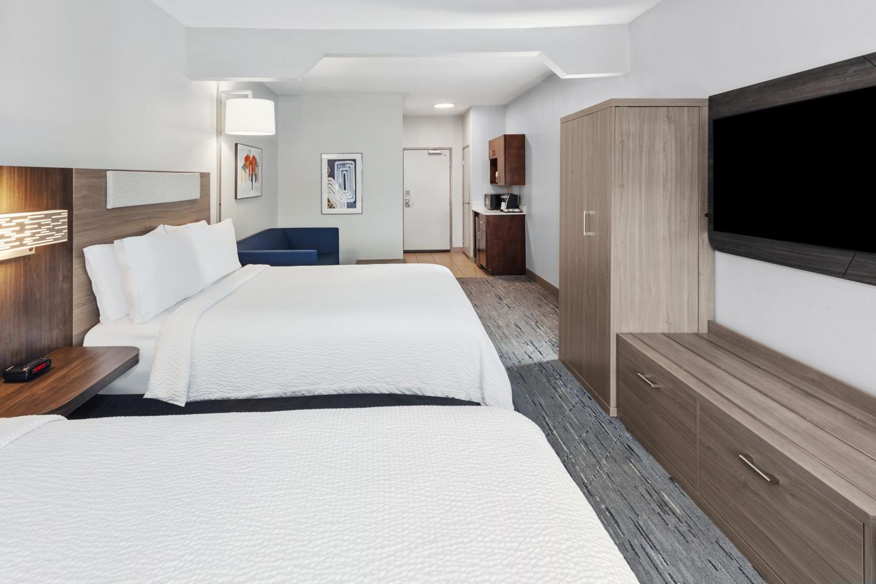 Standard Room - Photo 1