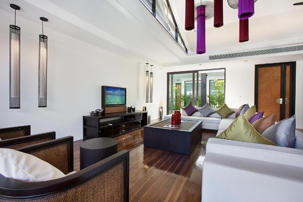 Villa - Beach Front photo 1