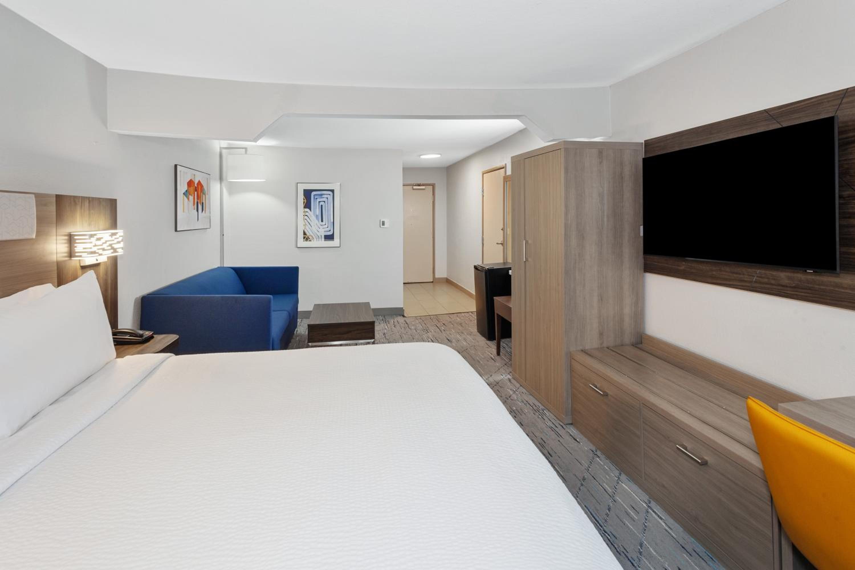 King Suite - Photo 5