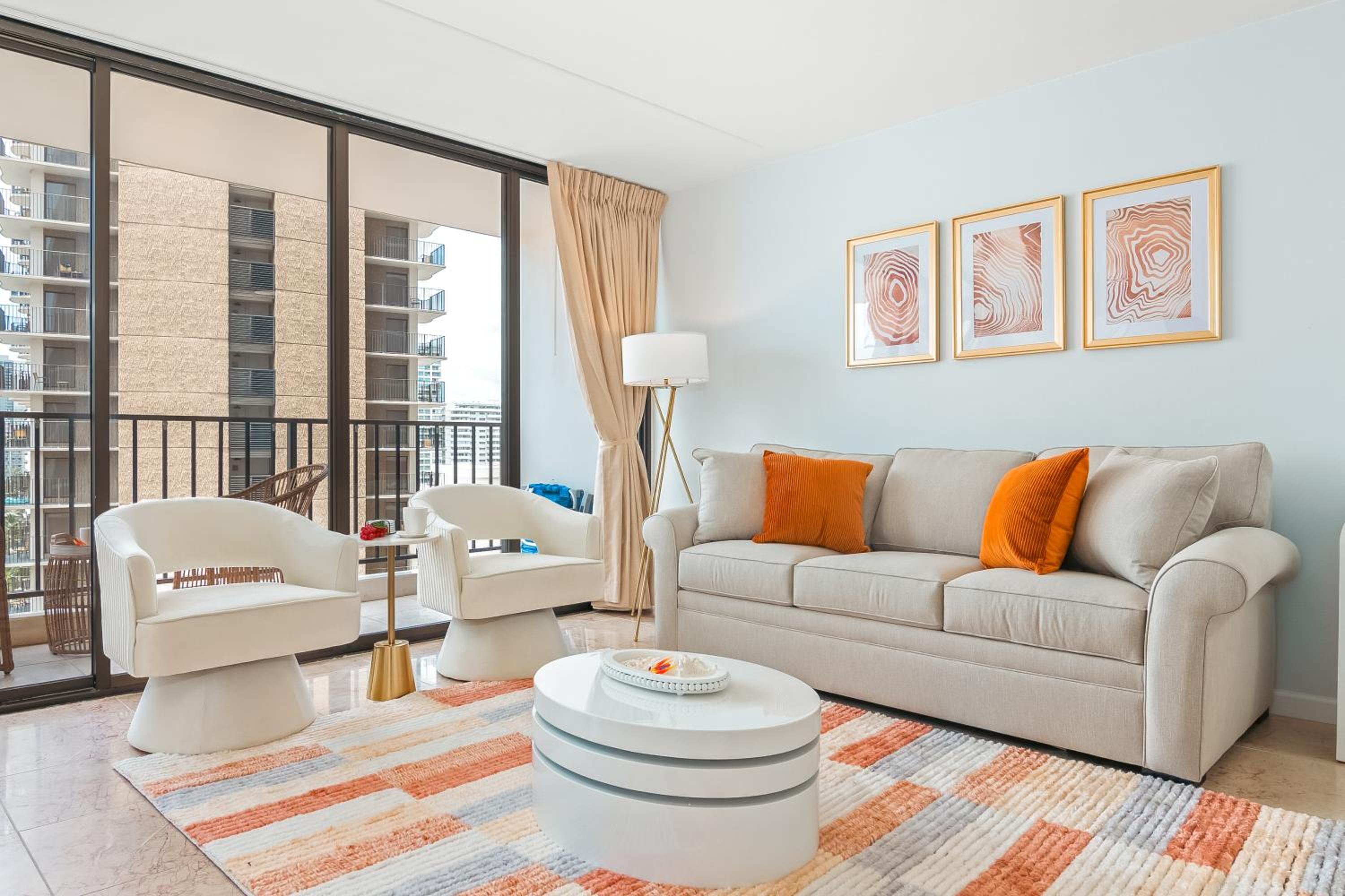 Waikiki Banyan condo with ocean & skyline views: One-Bedroom Apartment photo