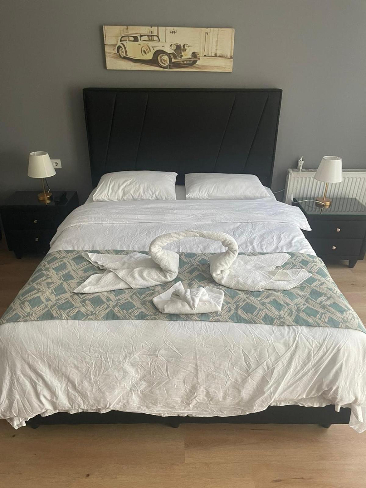 Deluxe Double Or Twin Room photo 3