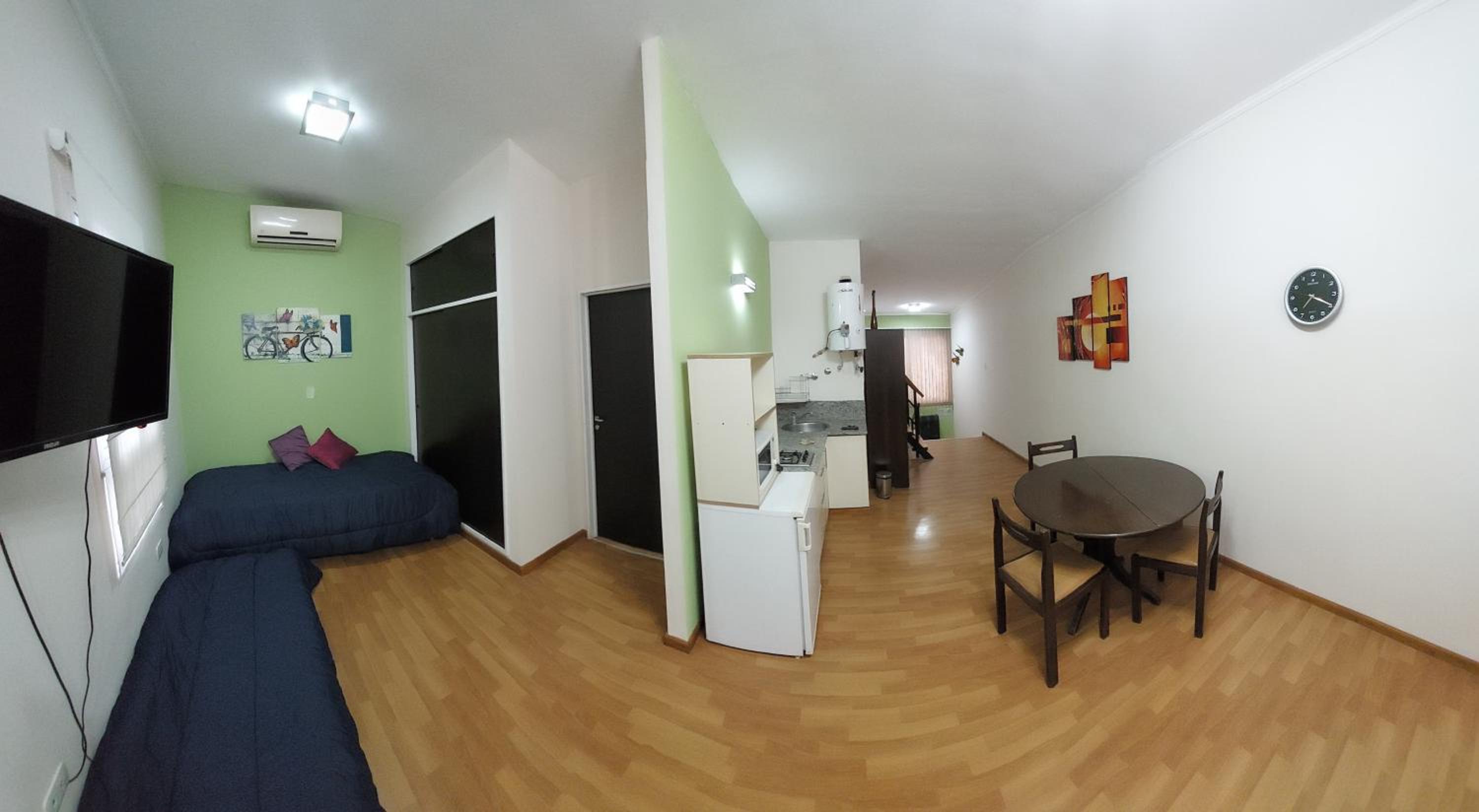 One-Bedroom Apartment photo 2
