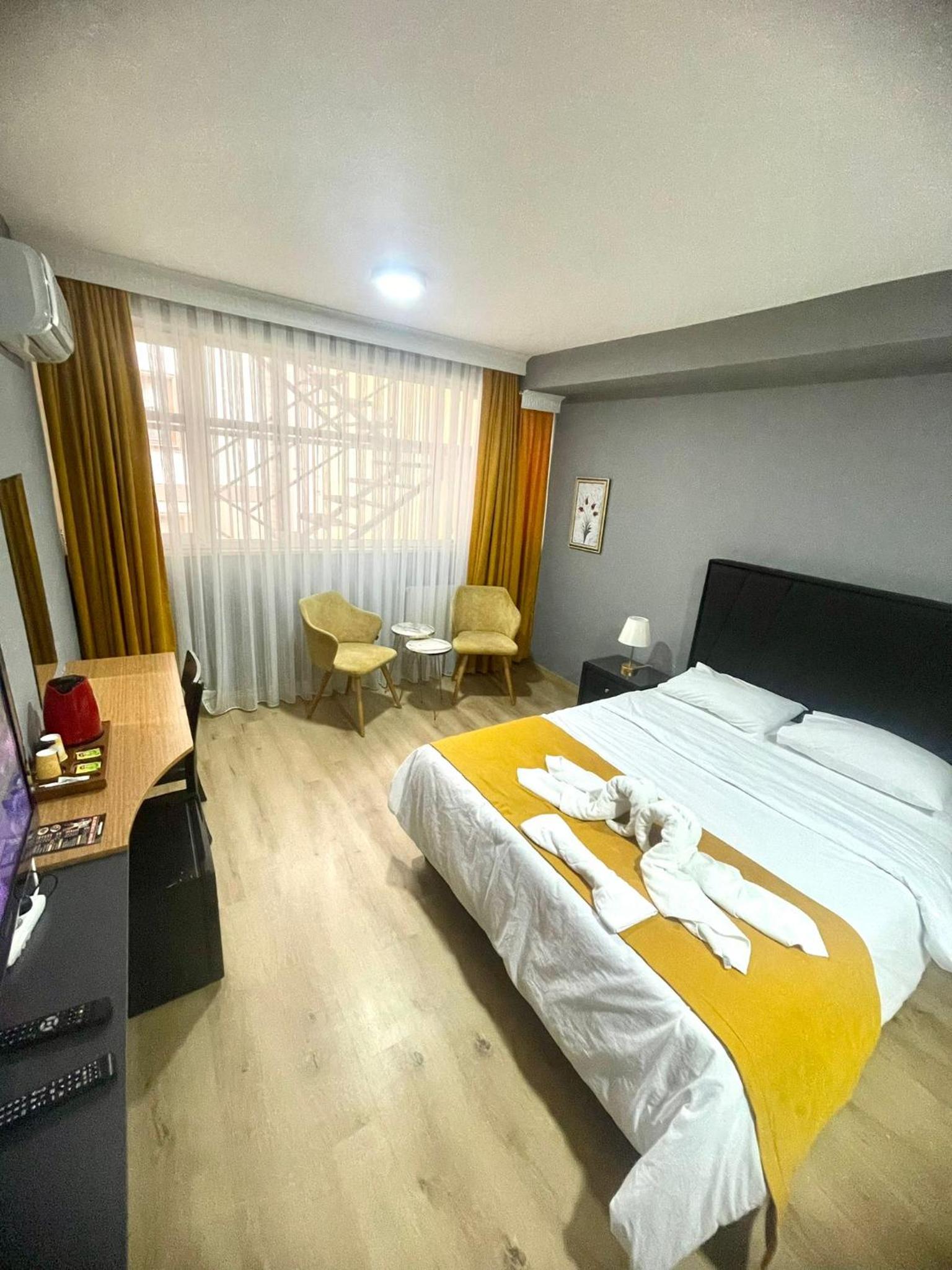 Budget Double Room photo 1