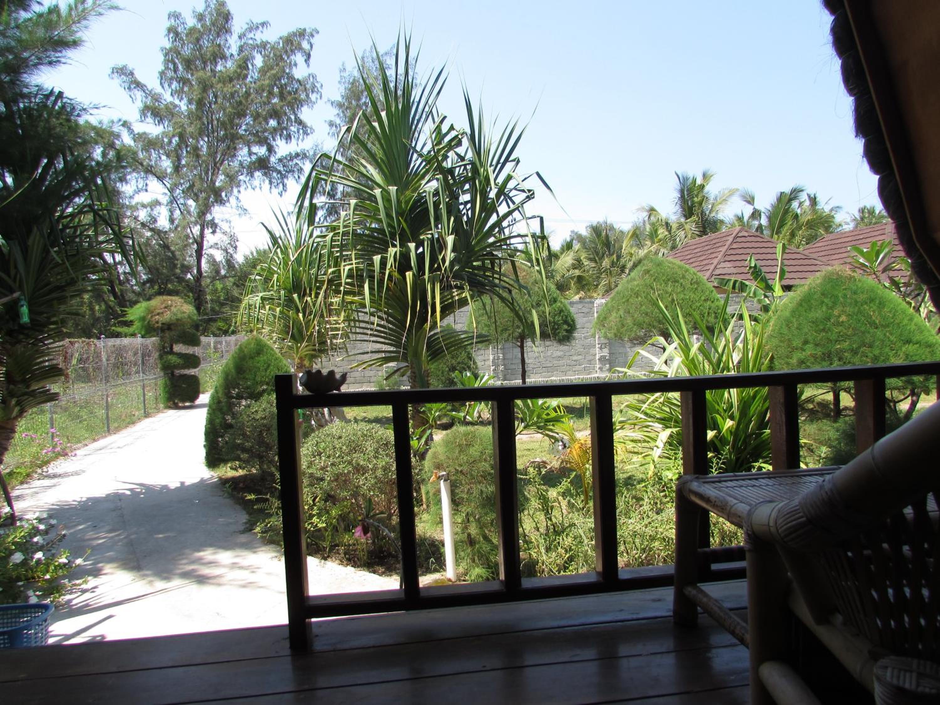 Family Bungalow - Photo 6