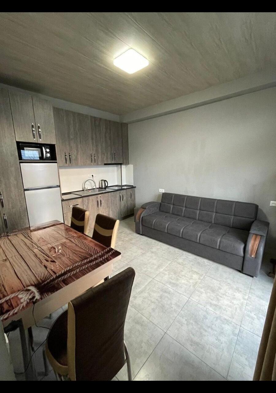 Apartment with Mountain View photo 2