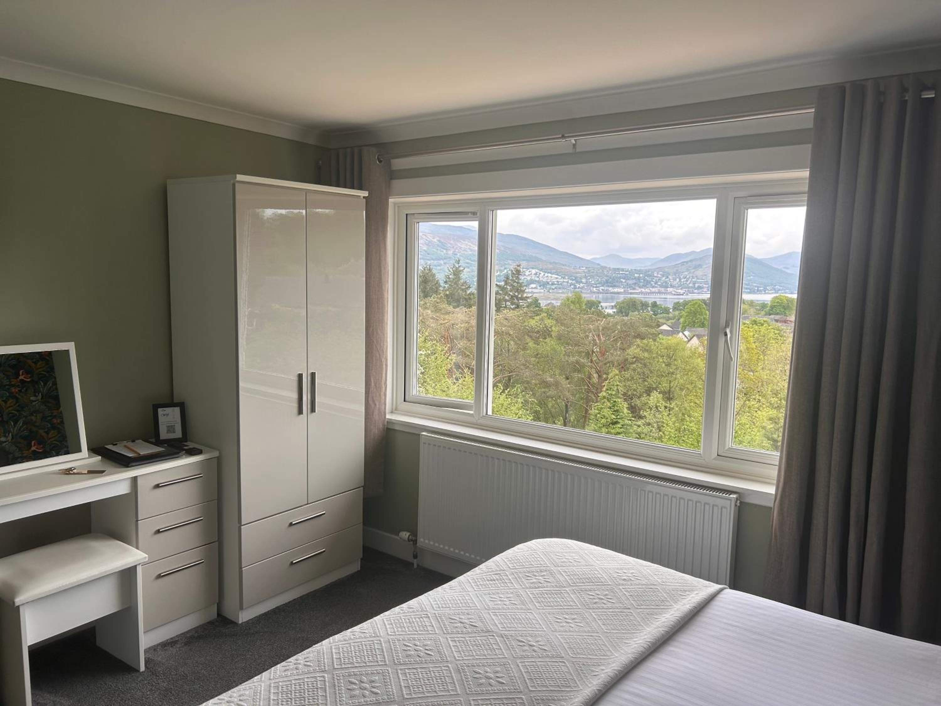 Deluxe Double or Twin Room with Sea View - Photo 3