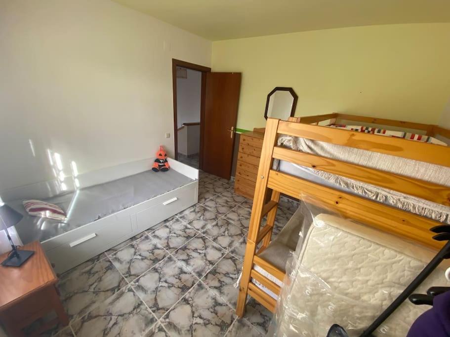 Villa de Tres Habitaciones
