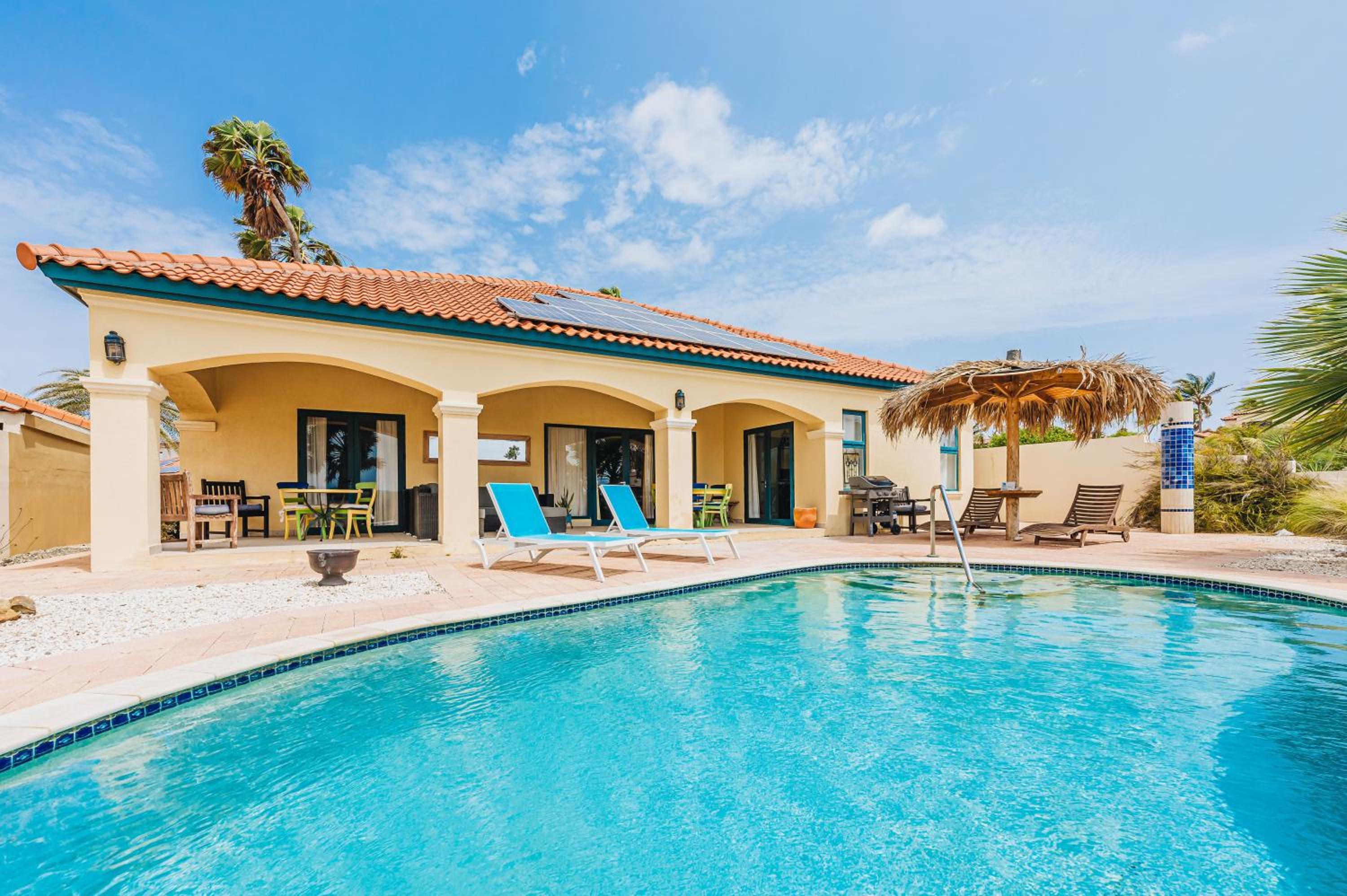 Three-Bedroom Villa photo 1