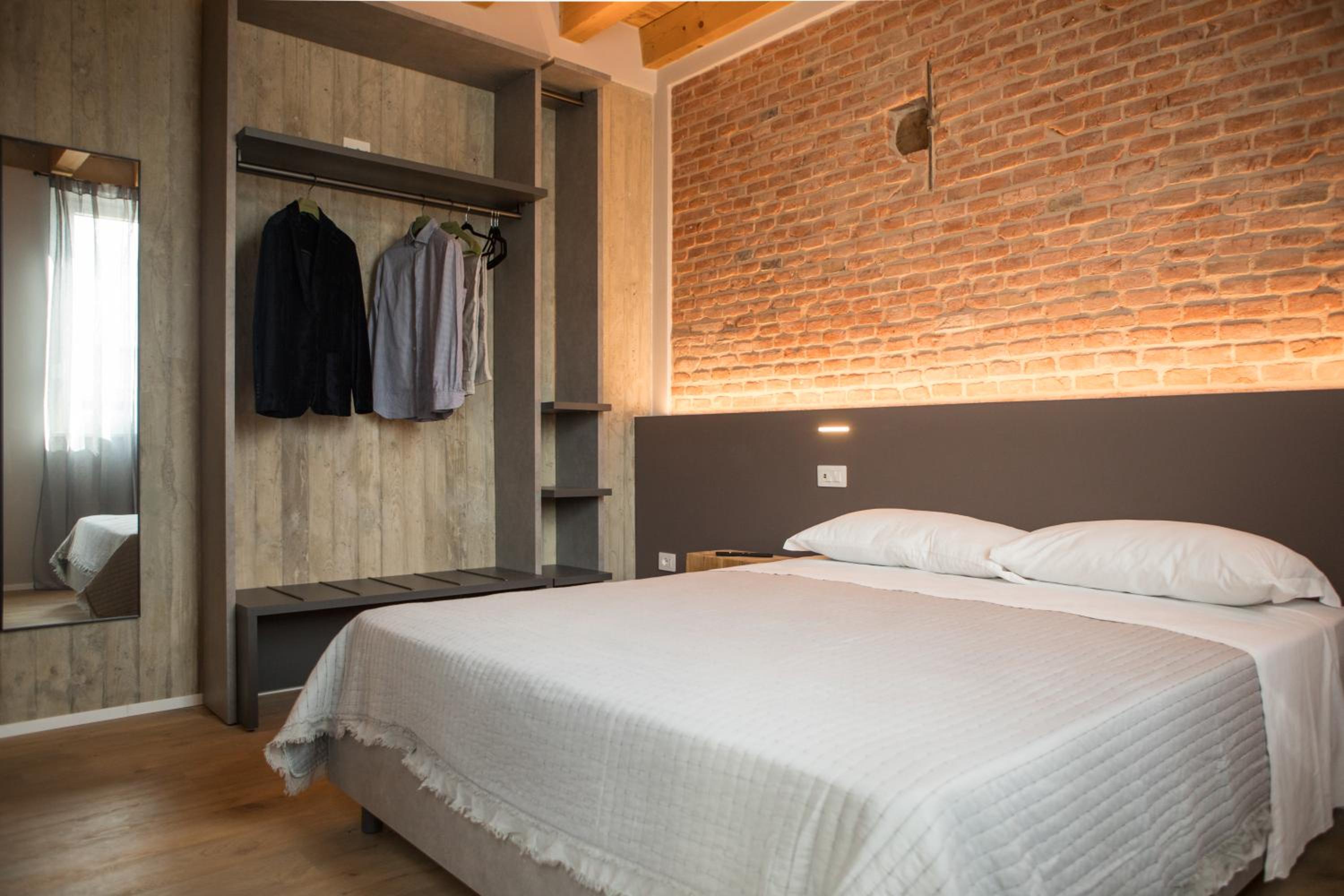 Double Room with Private Bathroom photo 1