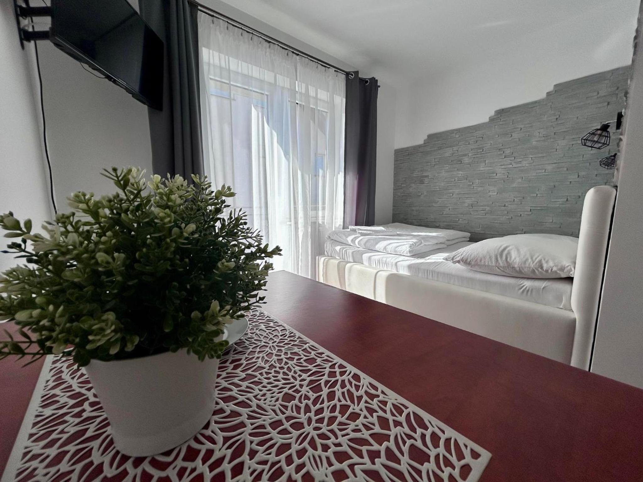 Deluxe Double Room with Balcony photo 1