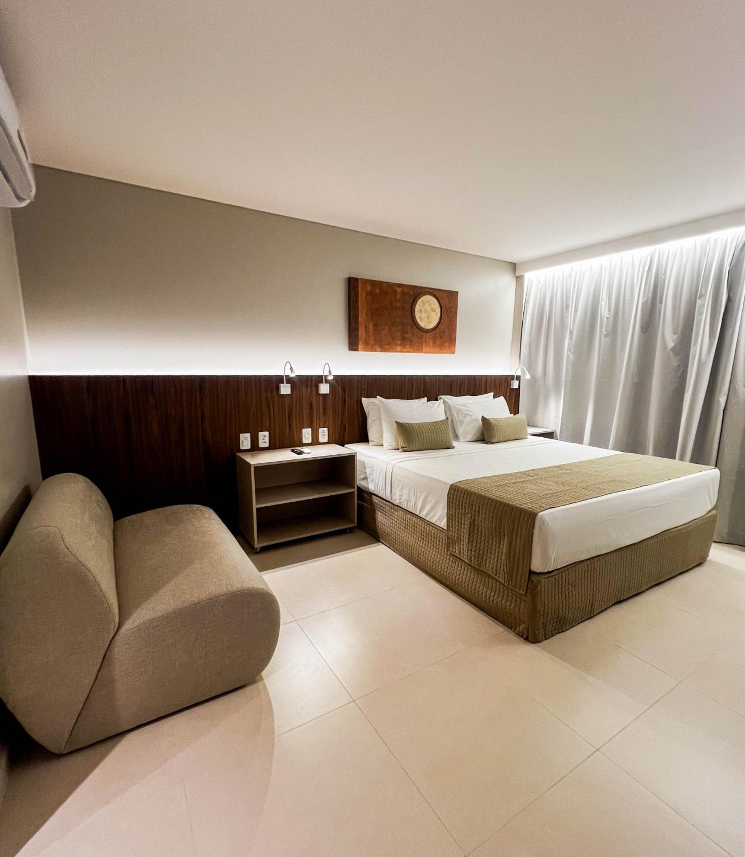 Superior King Suite photo 2