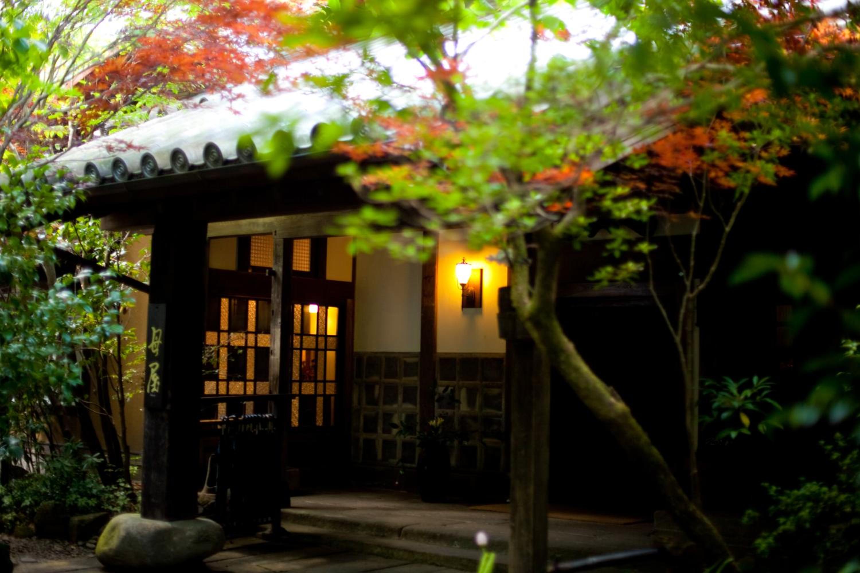 Standard Japanese-Style Room with Shared Bathroom photo 2