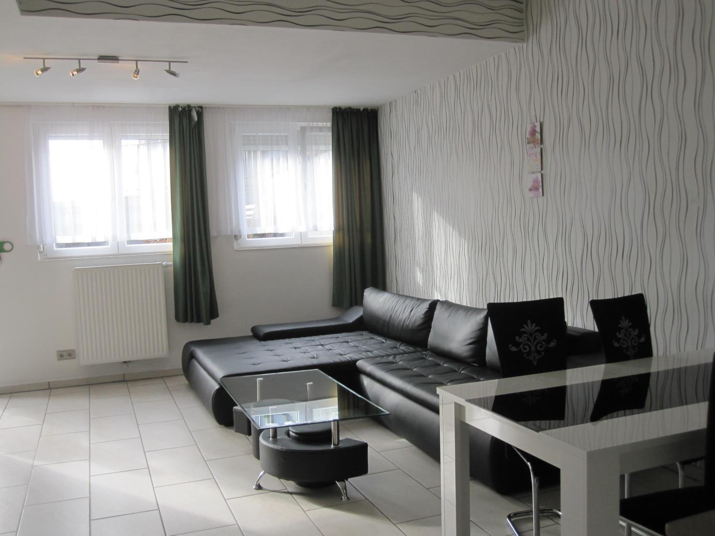 One-Bedroom Apartment (4 Adults)