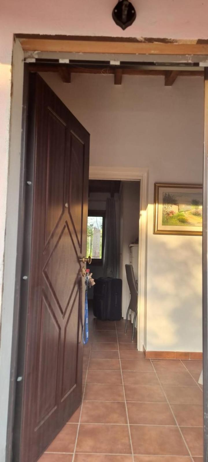 One-Bedroom House photo 1
