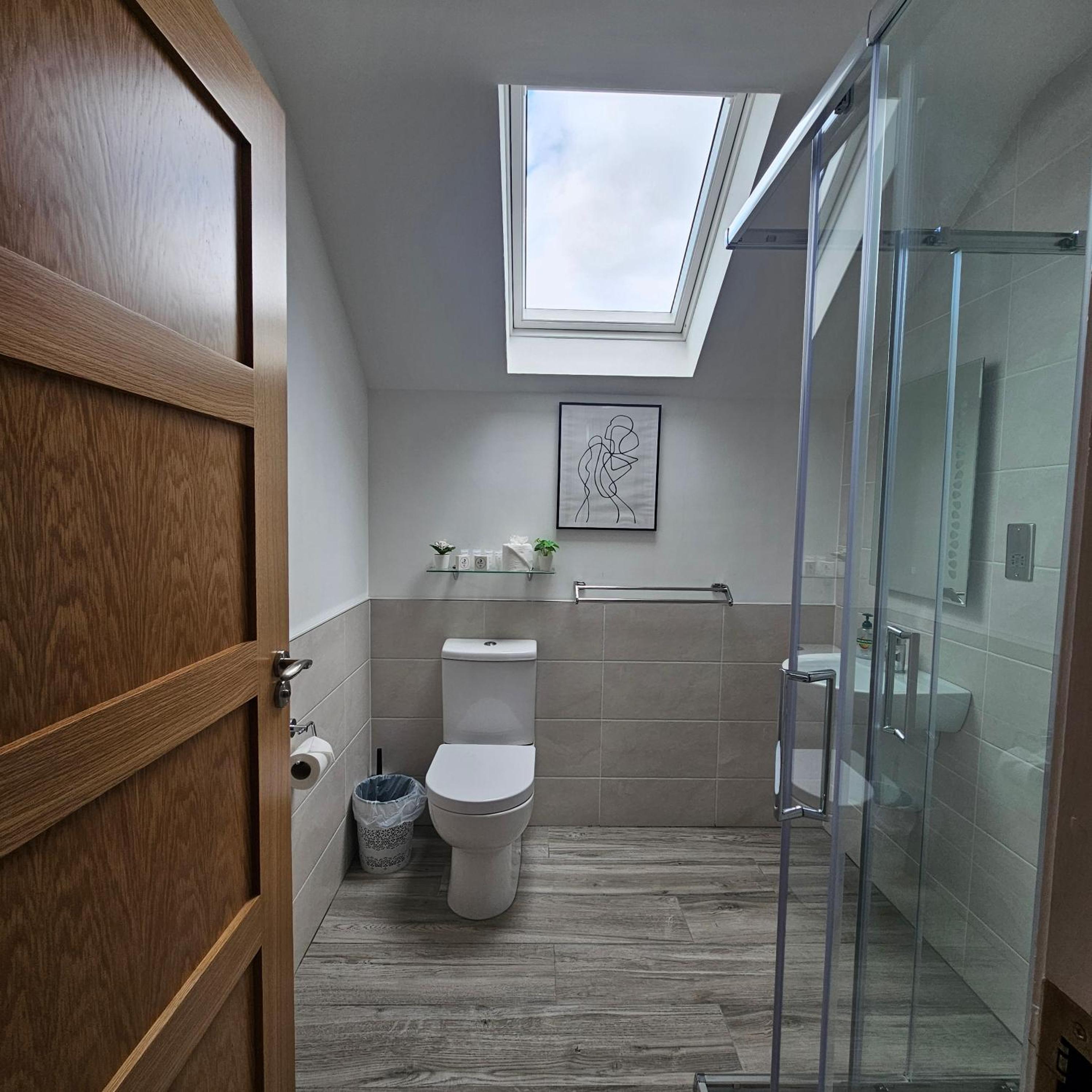 Double or Twin Room with Mountain View - Photo 6