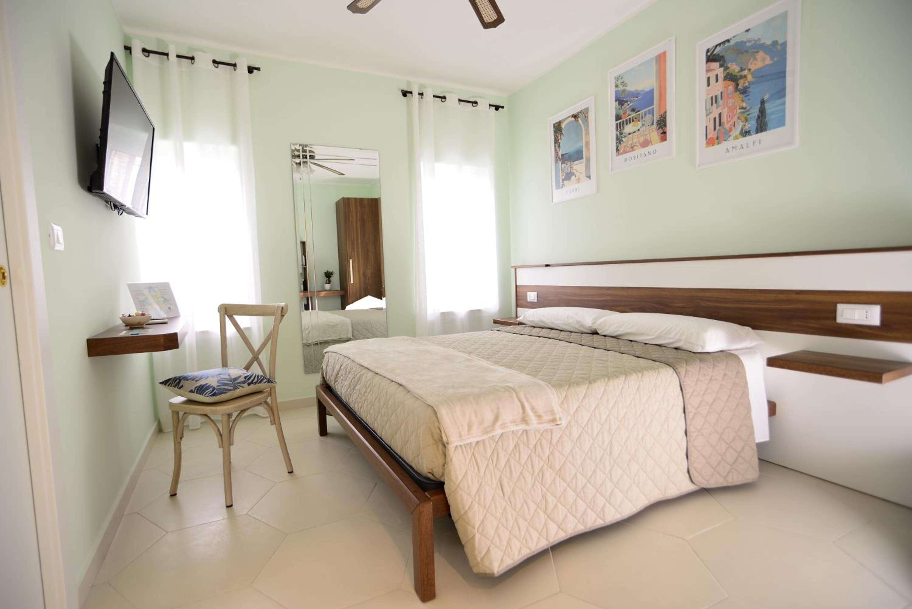 Deluxe Queen Room