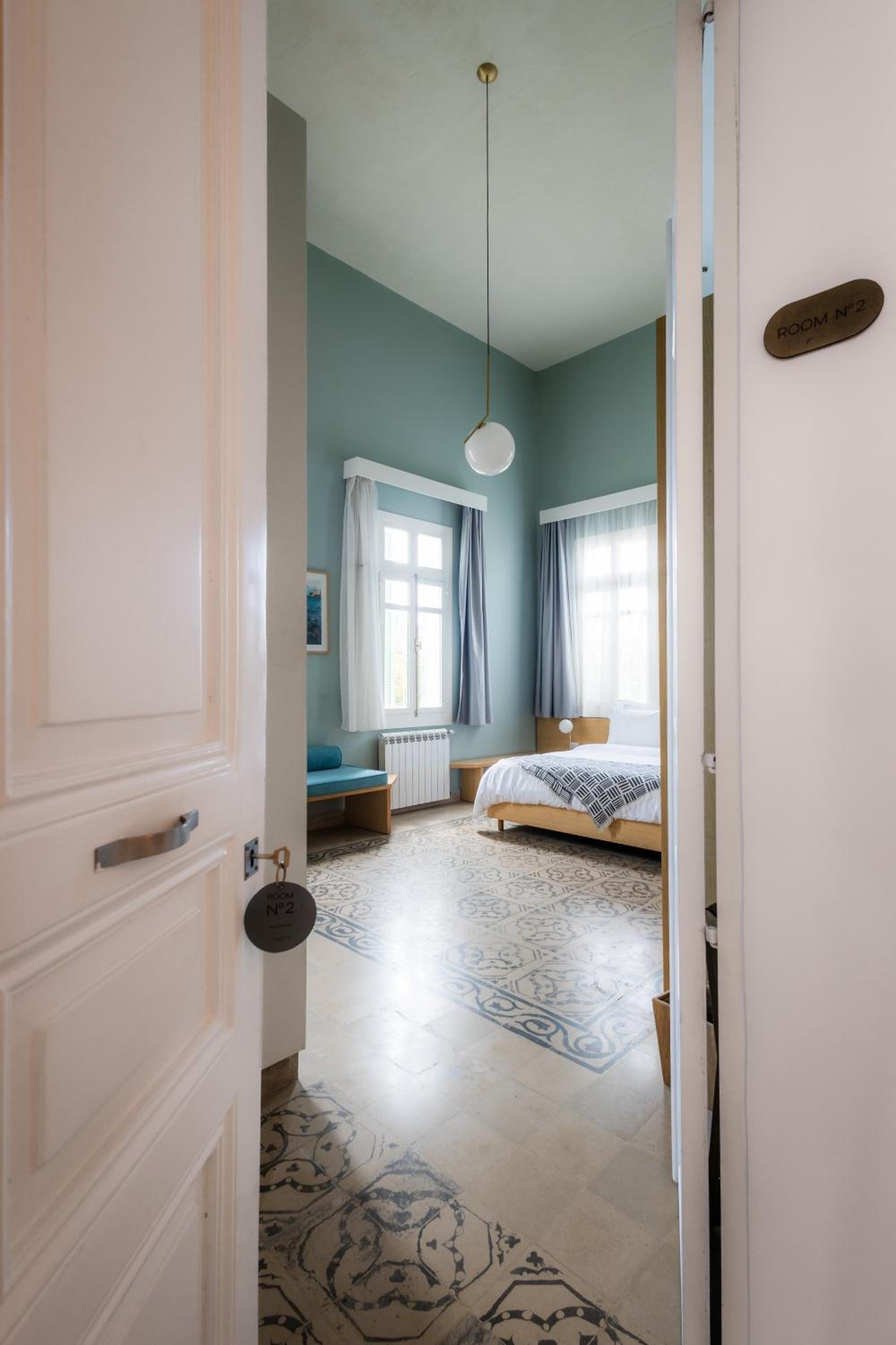Deluxe King Room photo 2
