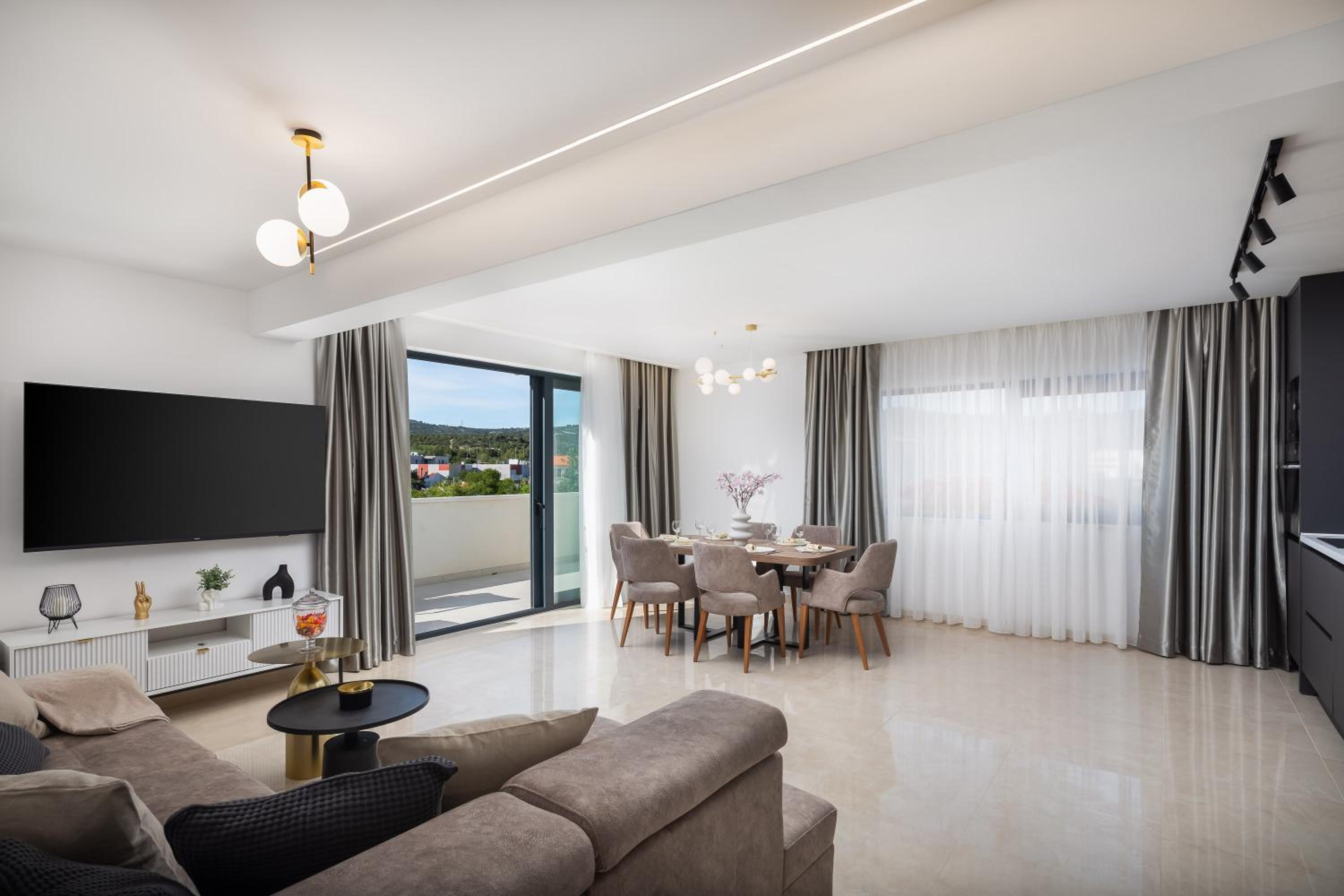 Superior Apartment with Balcony photo 1