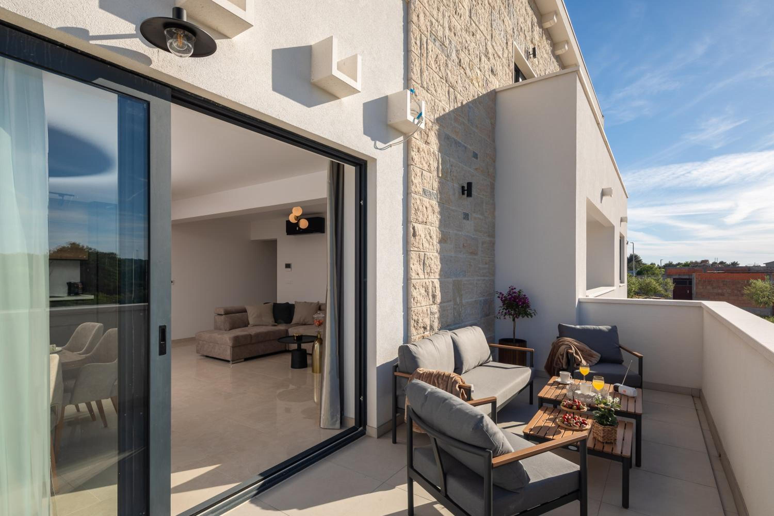 Superior Apartment with Balcony photo 2