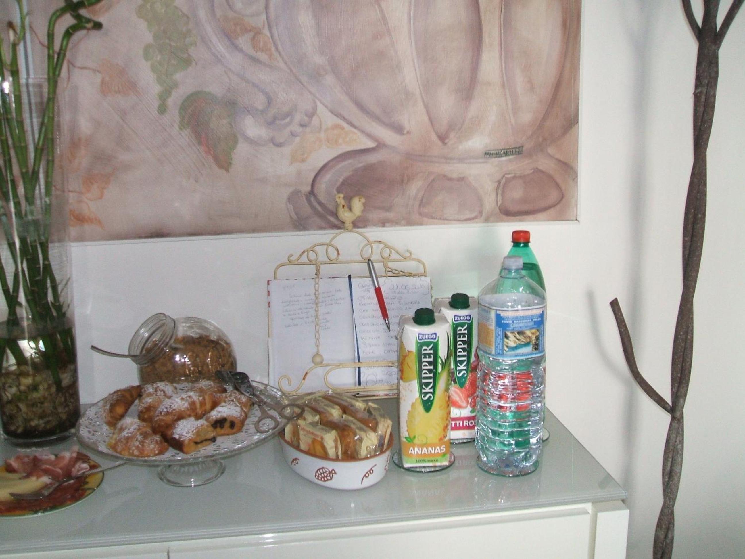 Deluxe Double Room - Photo 20