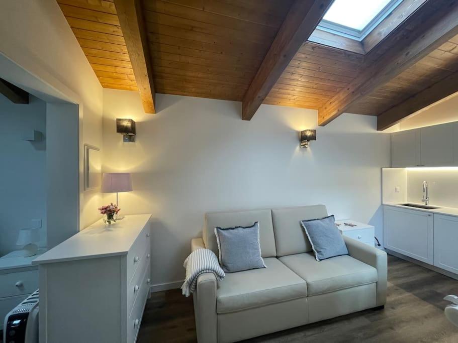 One-Bedroom House photo 1
