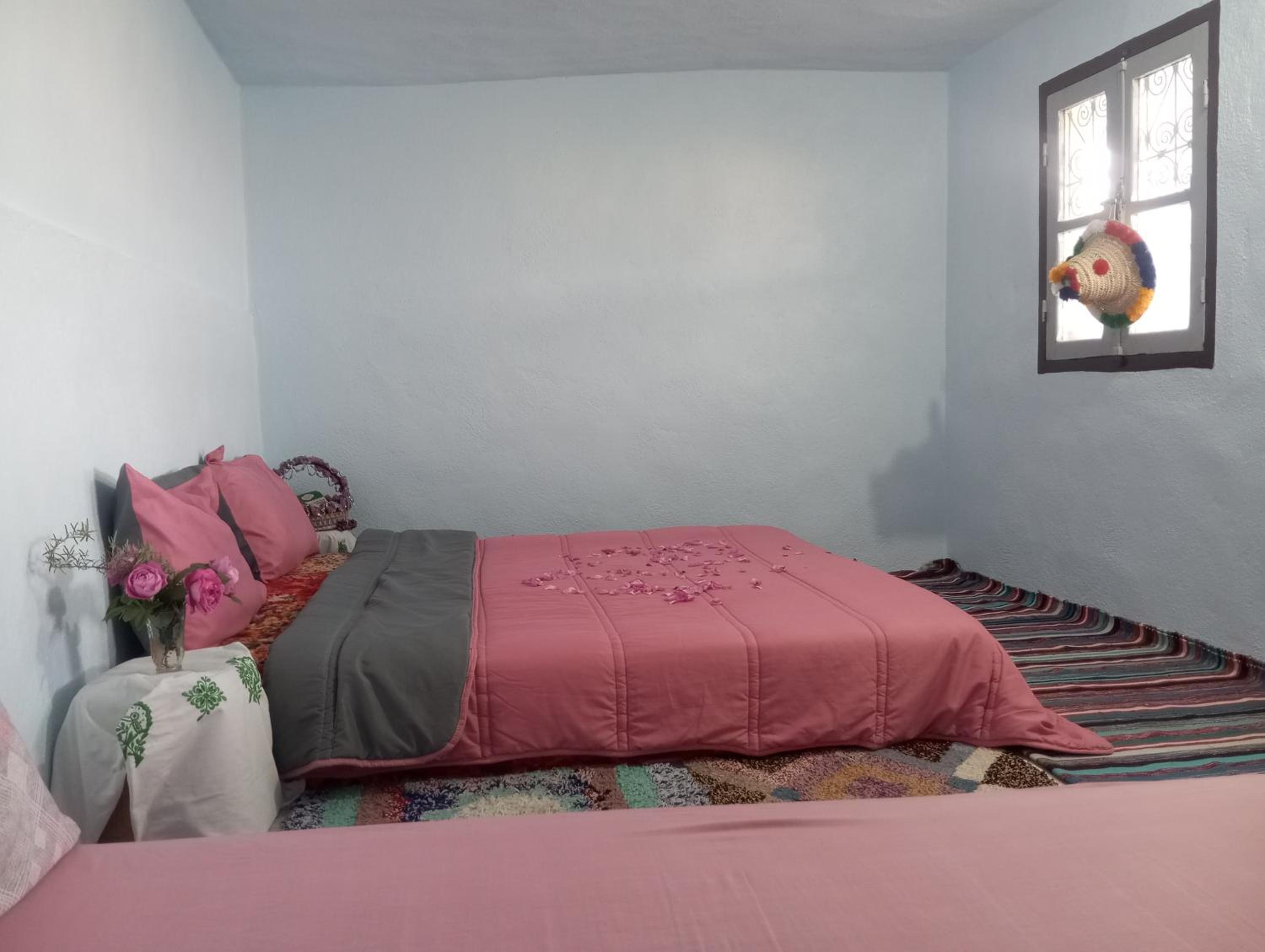 Triple Room with Shared Bathroom photo 3