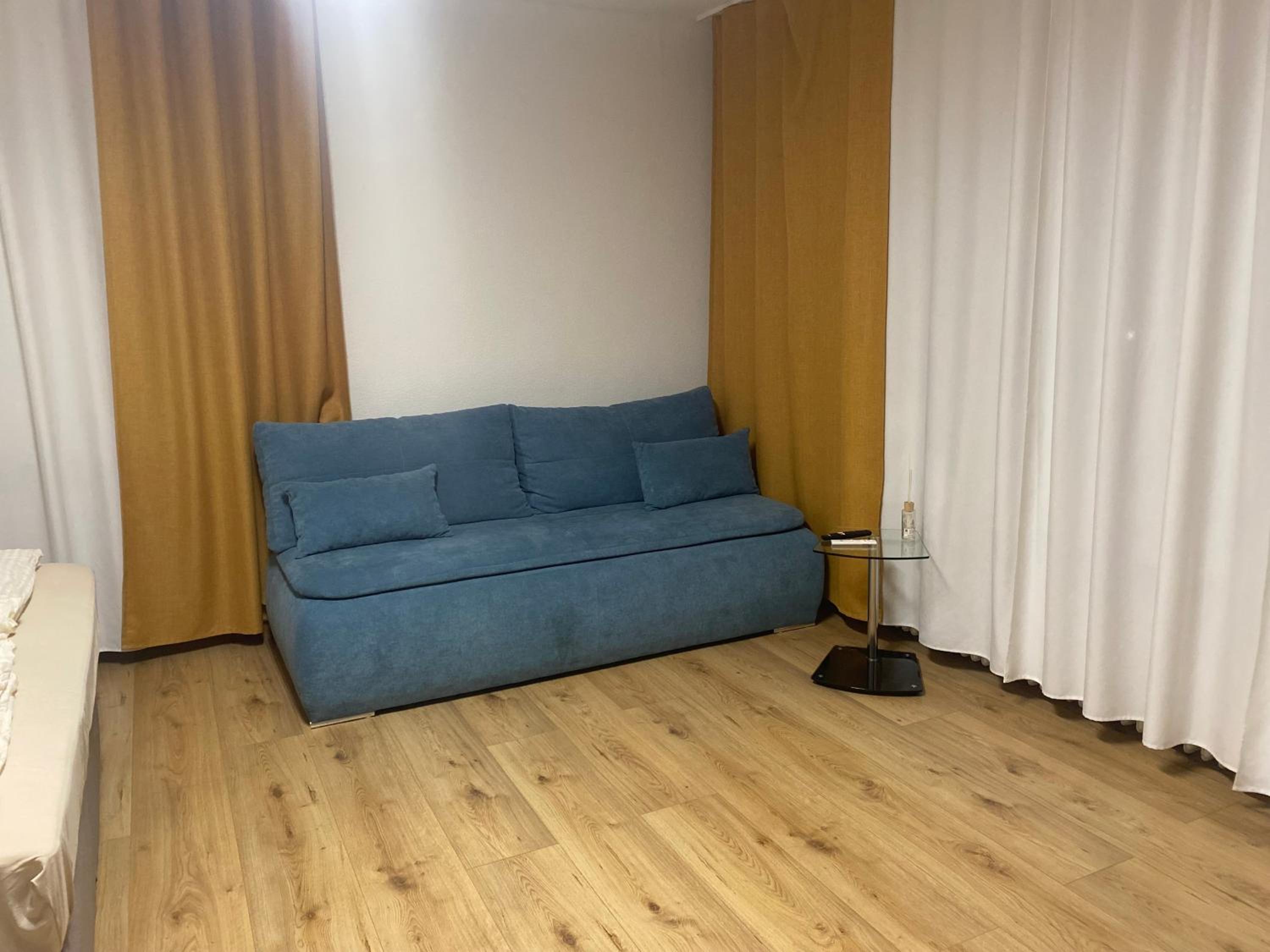 Three-Bedroom Apartment with Balcony photo 3