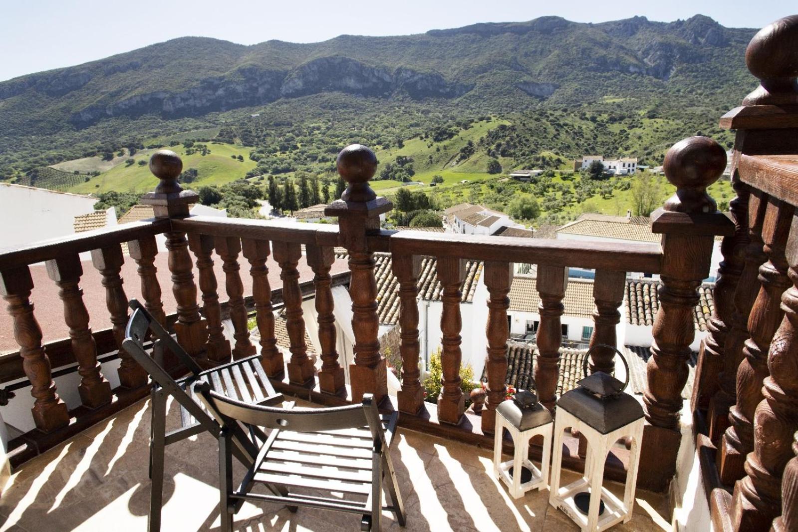 Standard Twin Room with Mountain View - Photo 7