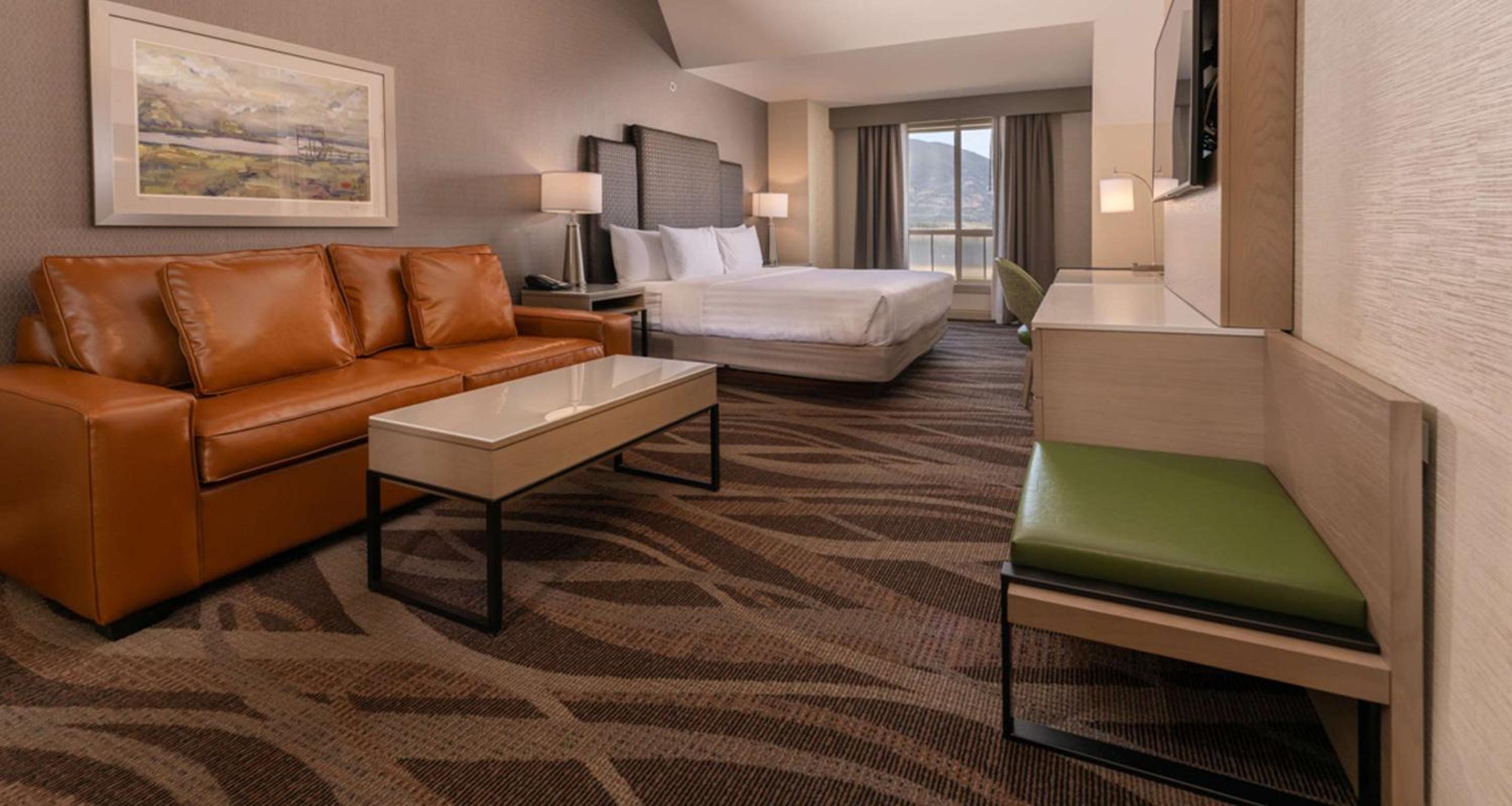 King Room with Sofa Bed