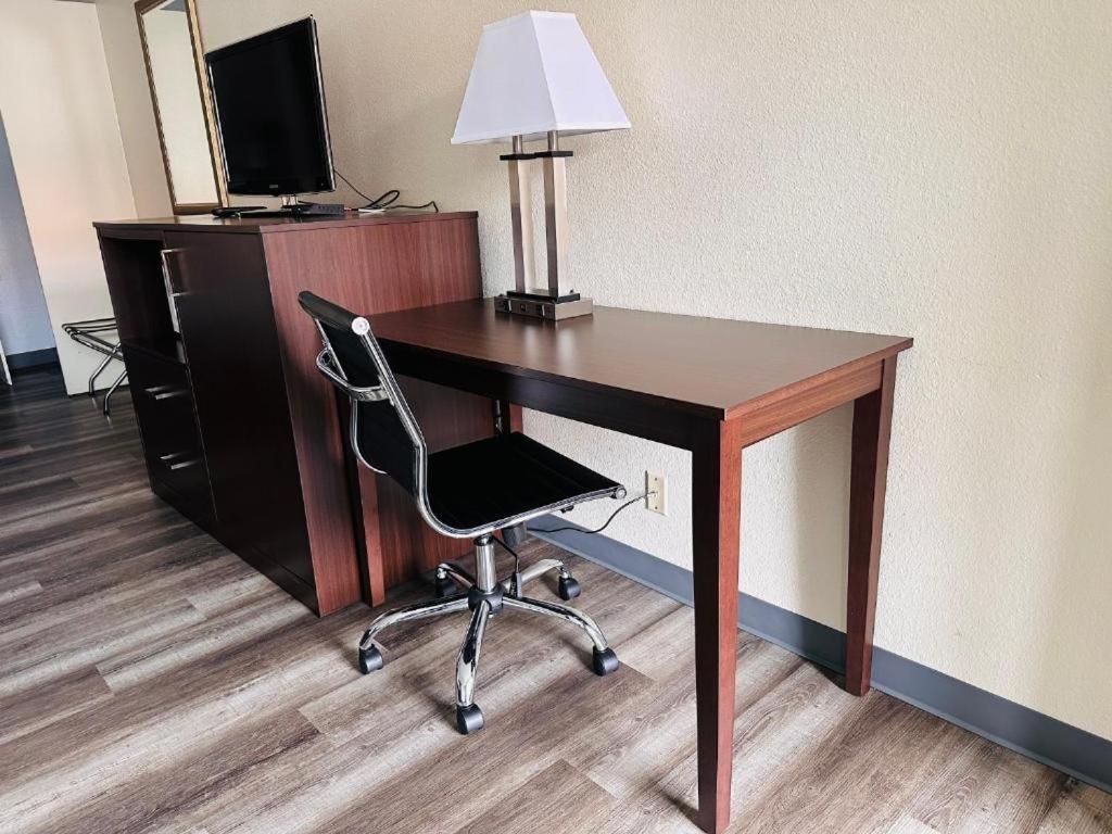 Standard Double Suite
