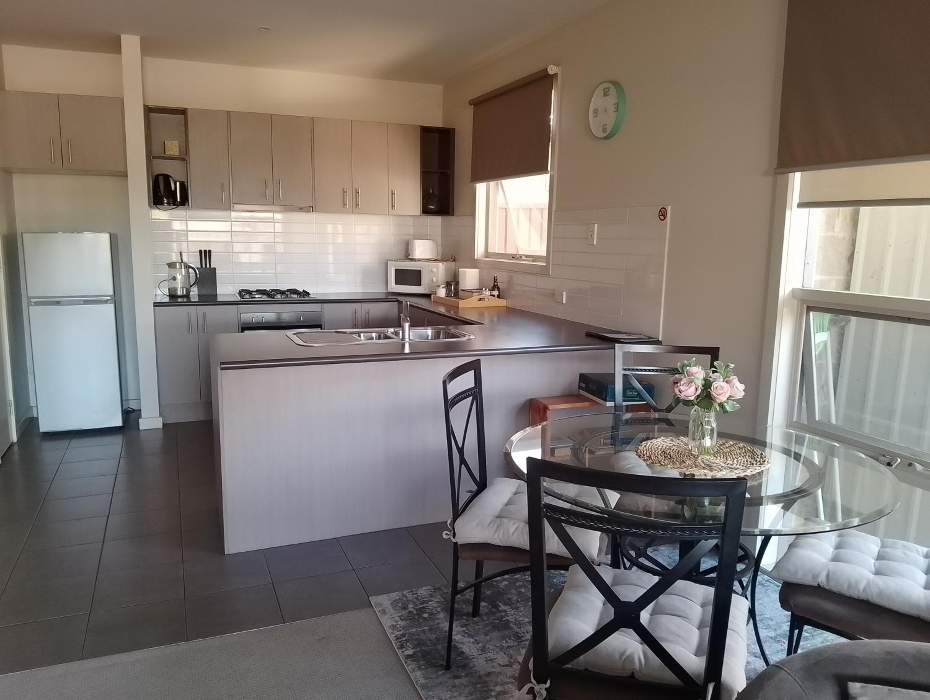 Two-Bedroom Apartment - Photo 17