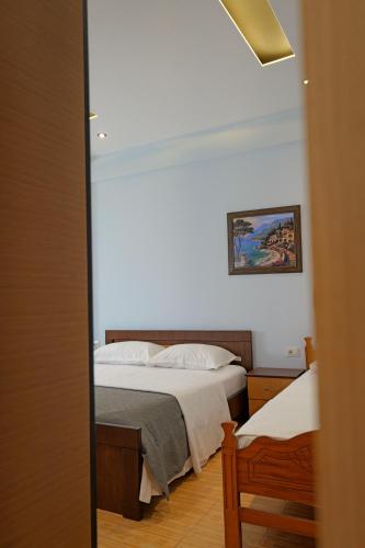 Triple Room with Pool View photo 3