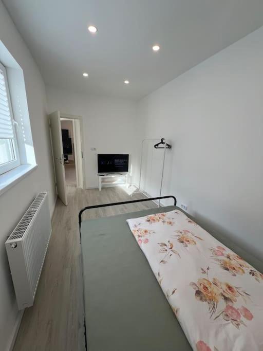 Two-Bedroom House photo 2