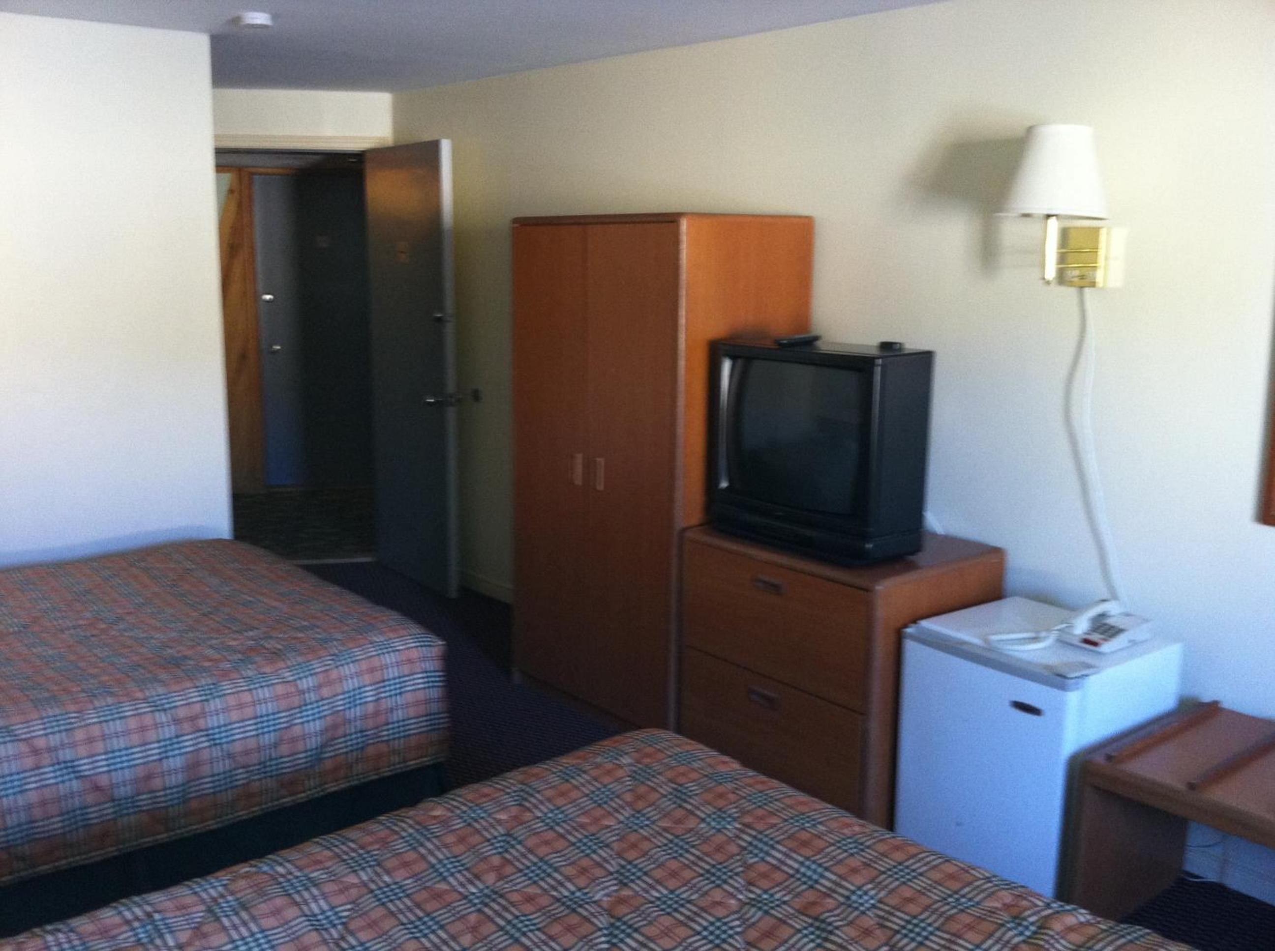 Double Room with Two Double Beds - Non-Smoking - Photo 1