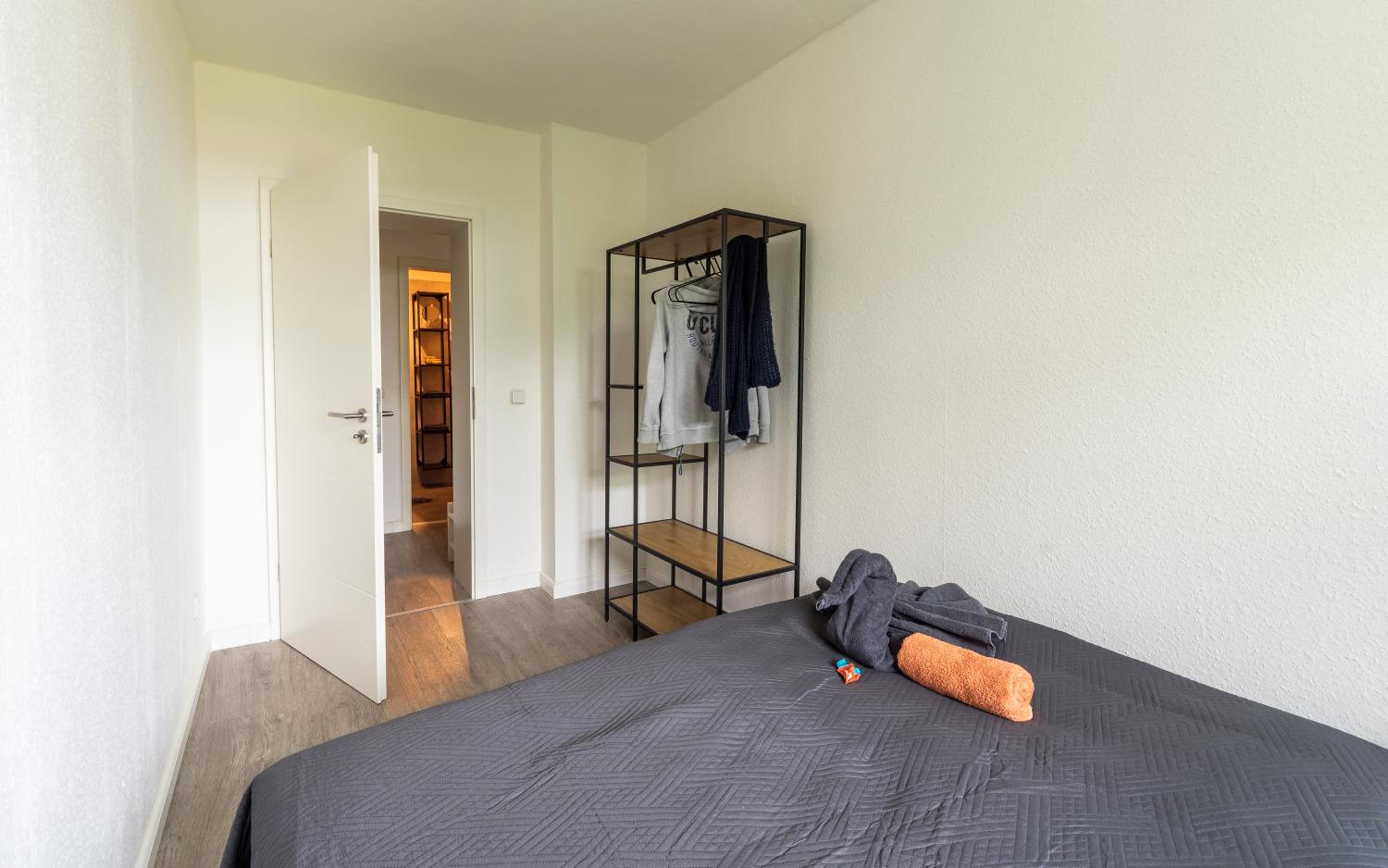 Two-Bedroom Apartment with View photo 3