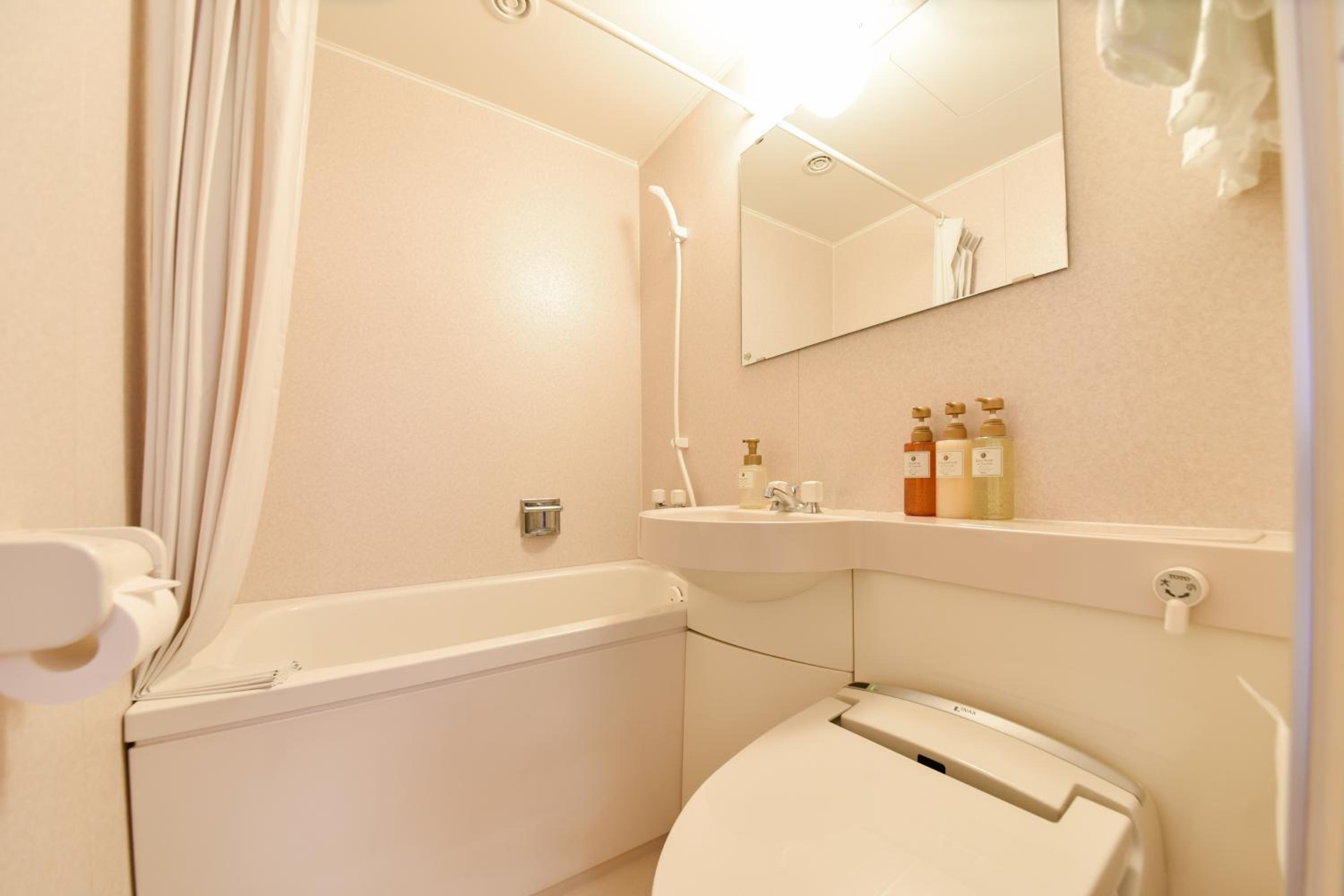 Japanese-Style Quadruple Room - Non-Smoking photo 2