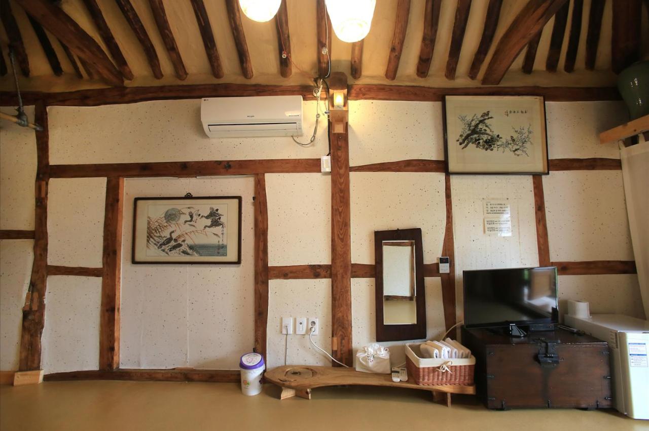 One-Bedroom Suite photo 3