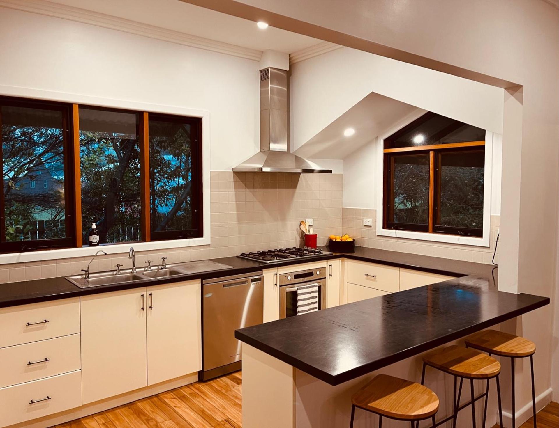 Four-Bedroom House photo 2