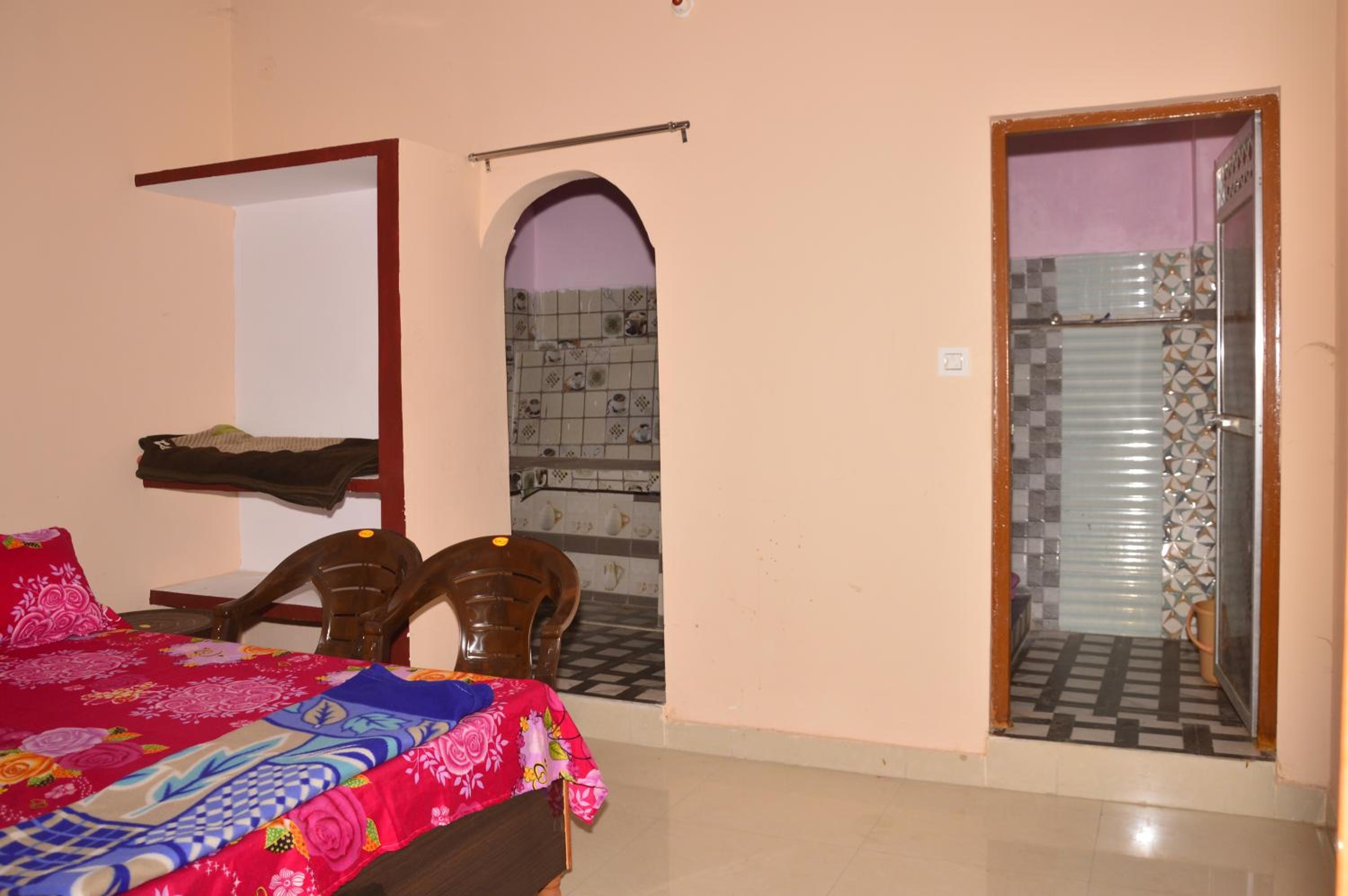Family Room with Balcony photo 3