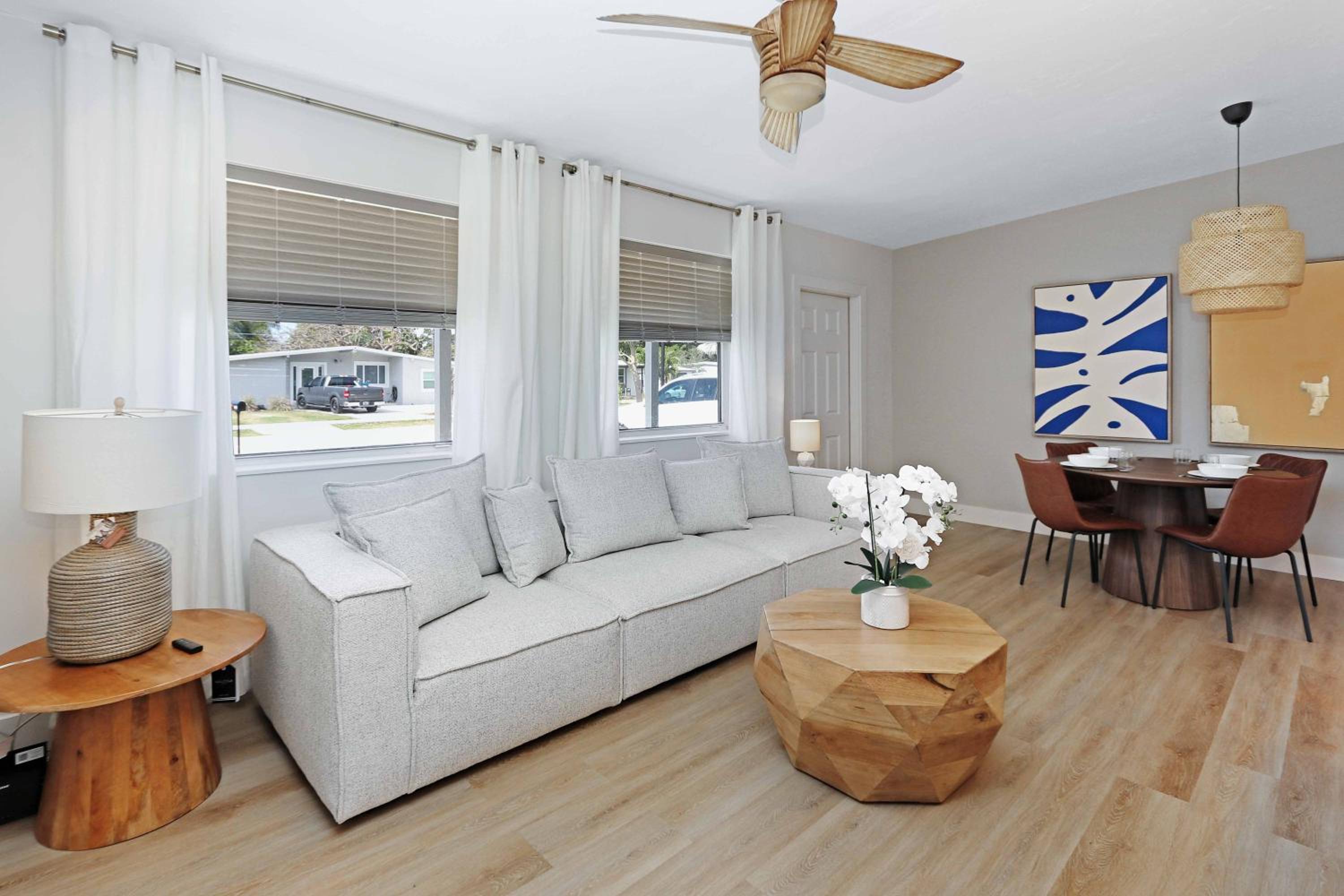 Three-Bedroom House - Photo 12
