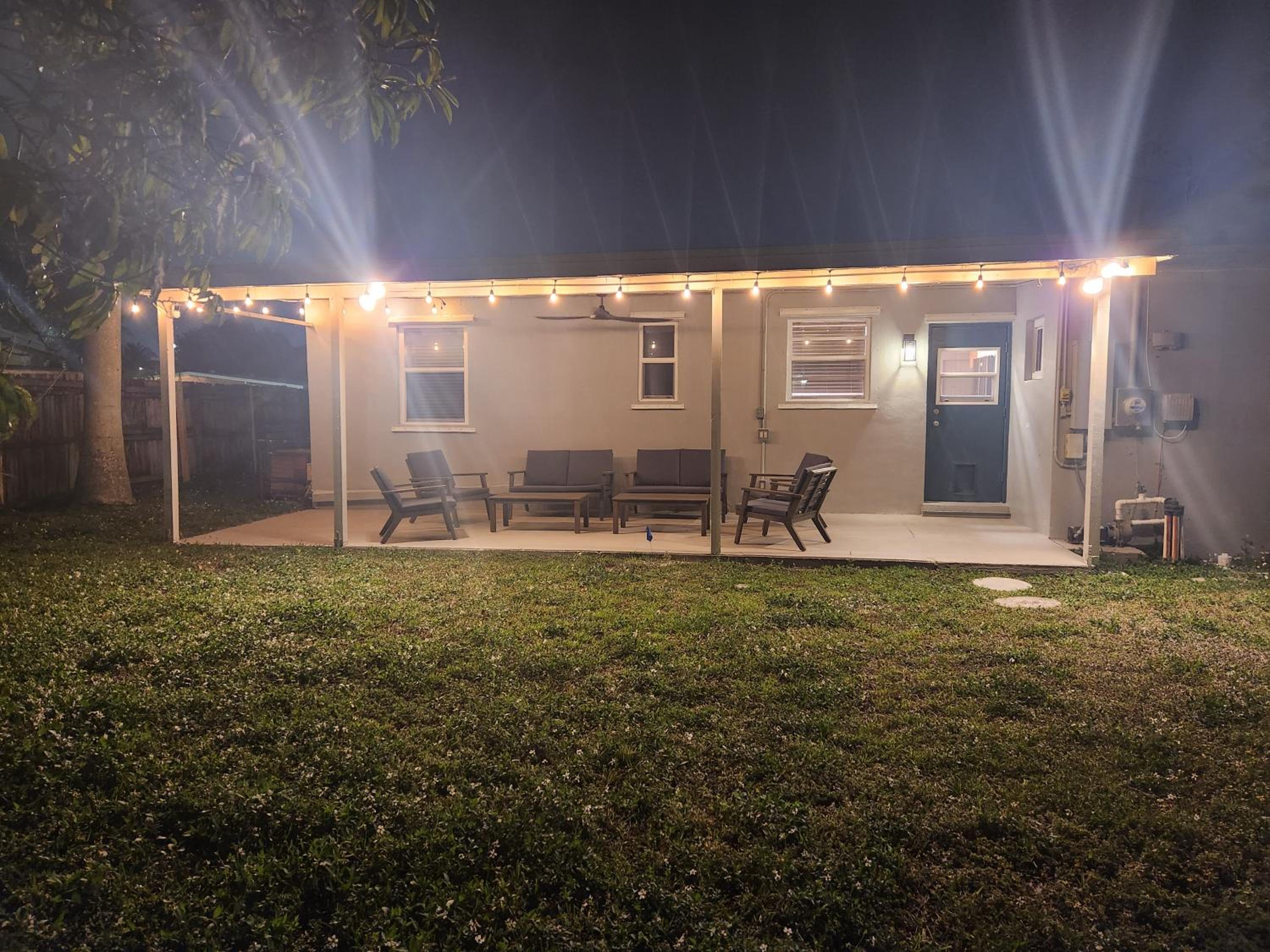 Three-Bedroom House - Photo 18