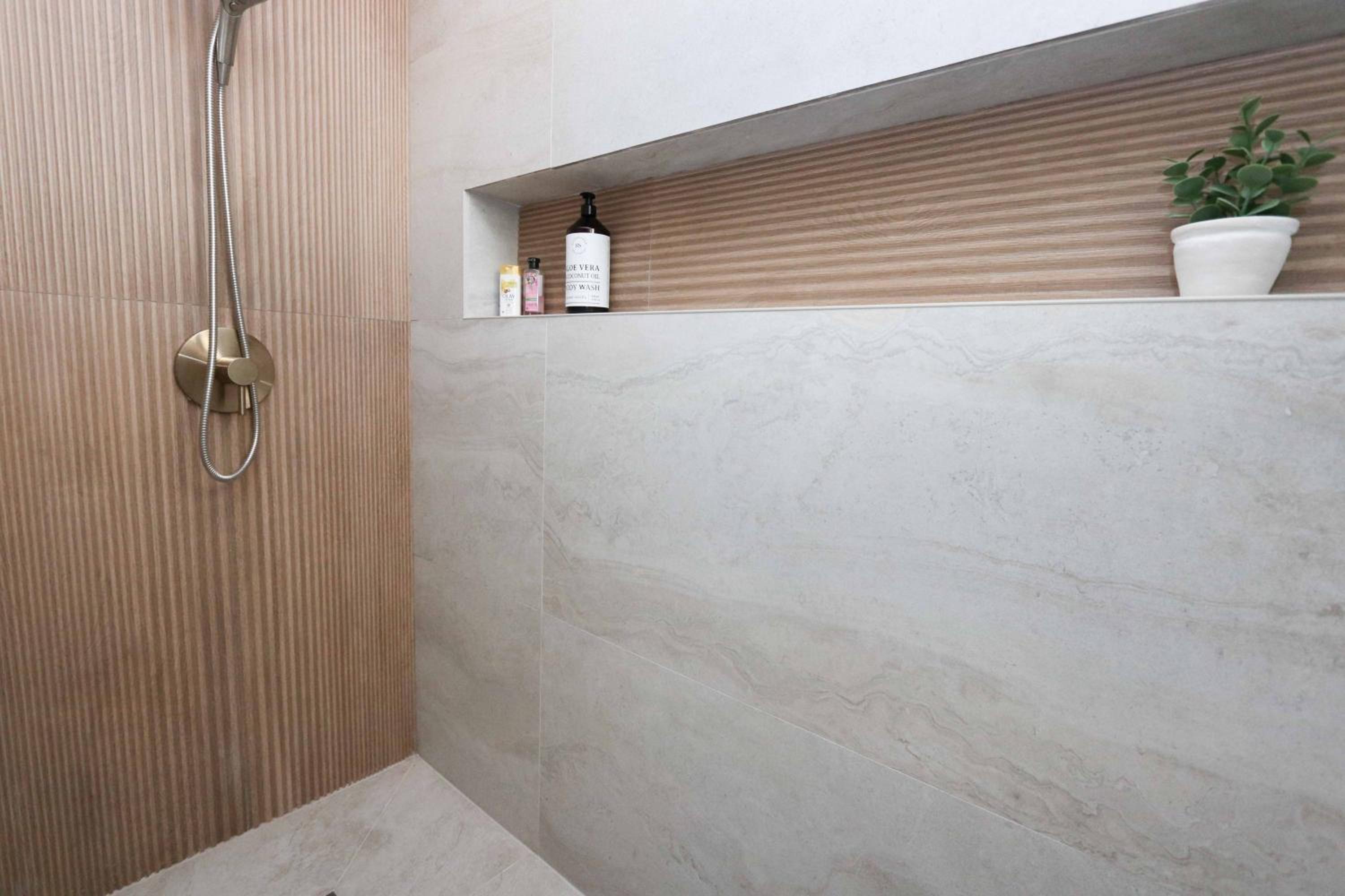 Three-Bedroom House - Photo 26
