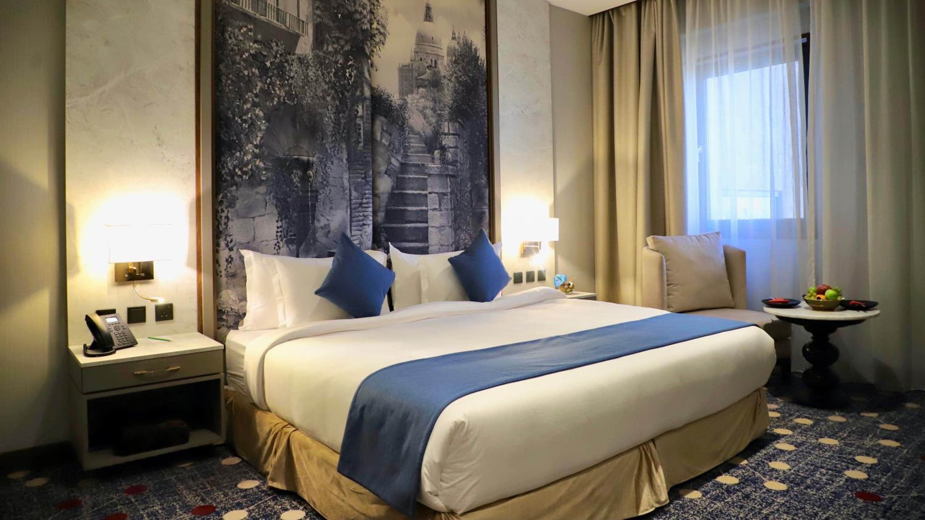 Deluxe King Room