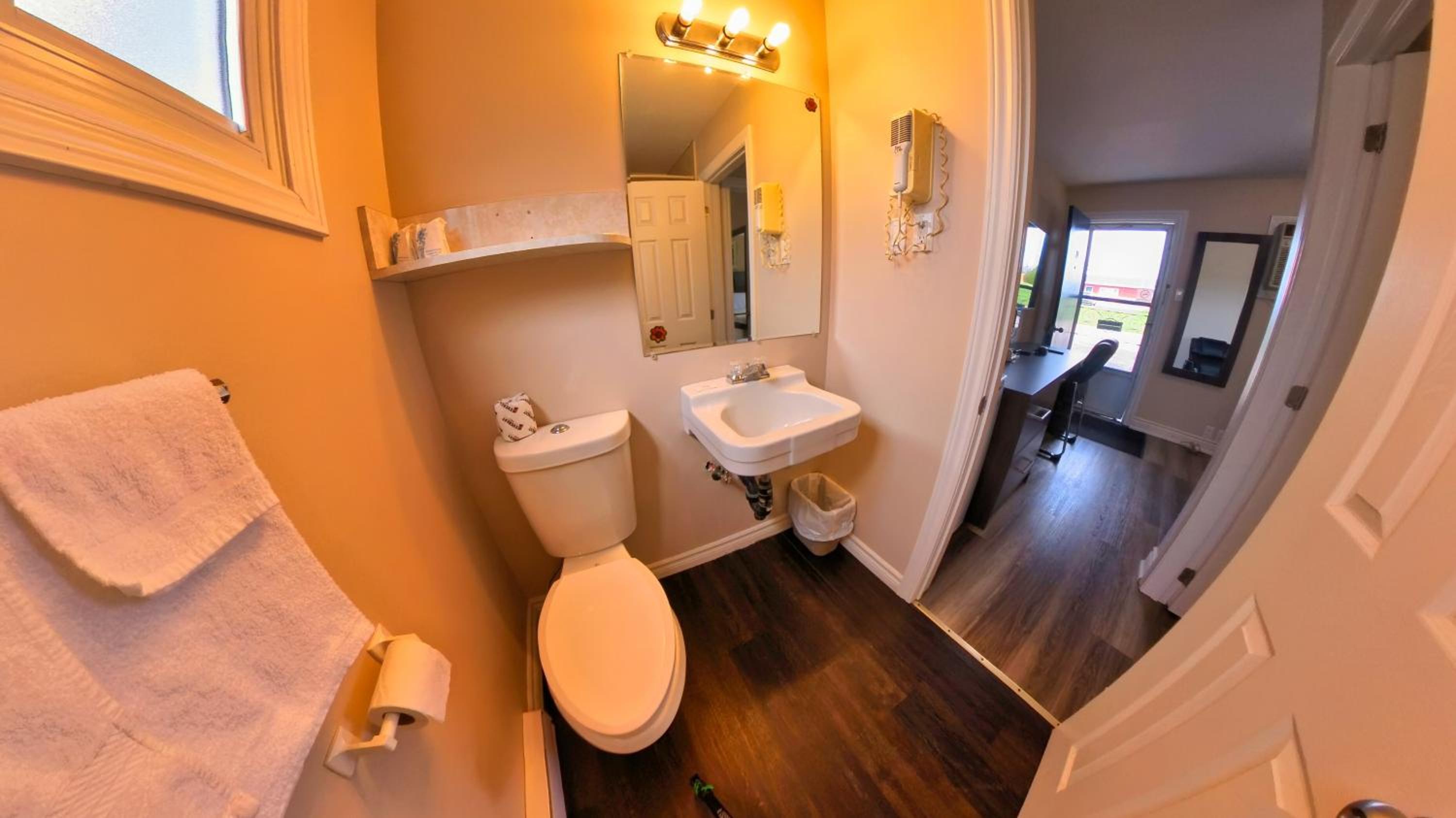Deluxe Double Room photo 3