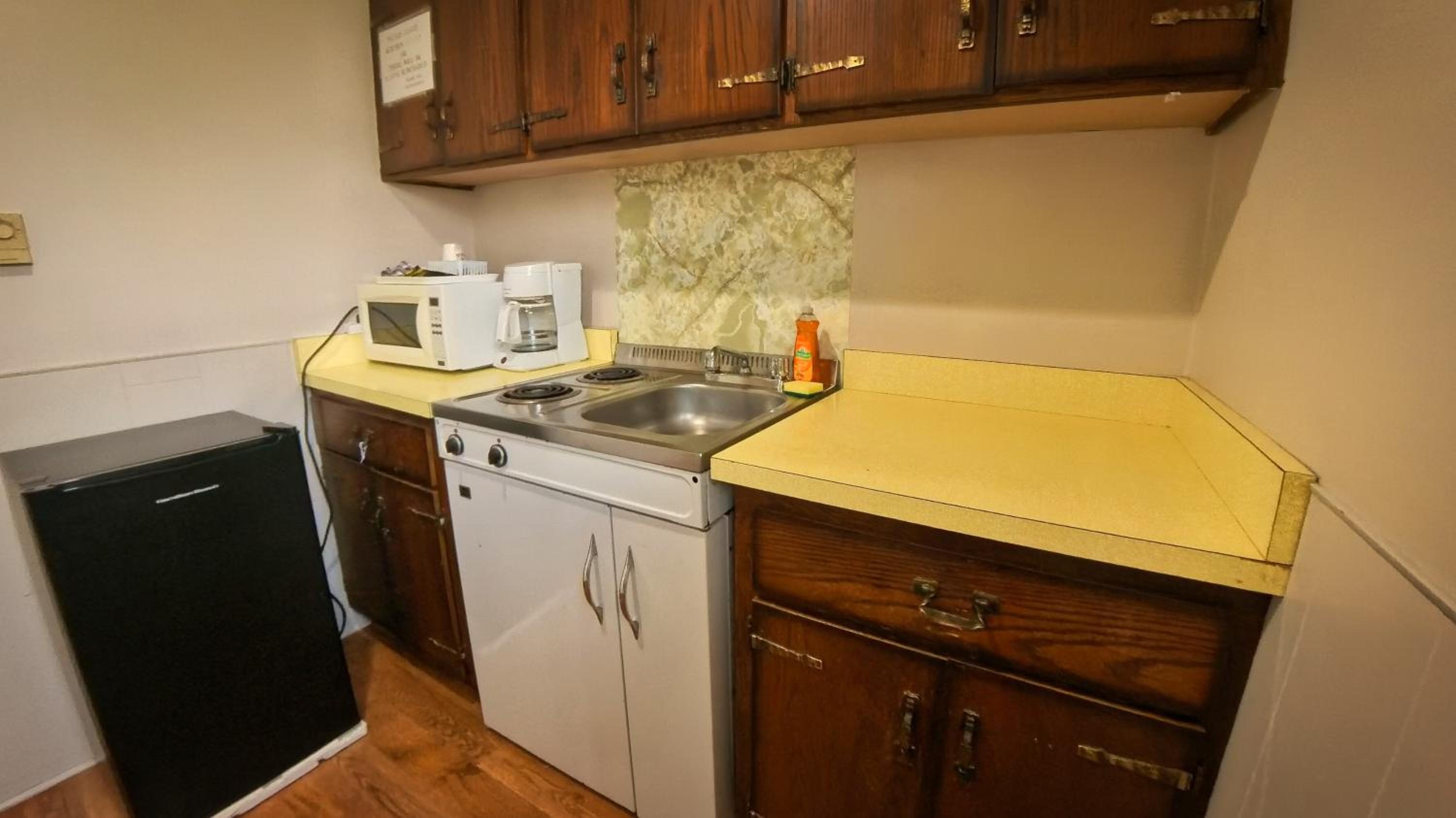 Family Suite with Two Queen Beds and 1 Sofa Bed and Kitchen, photo 6