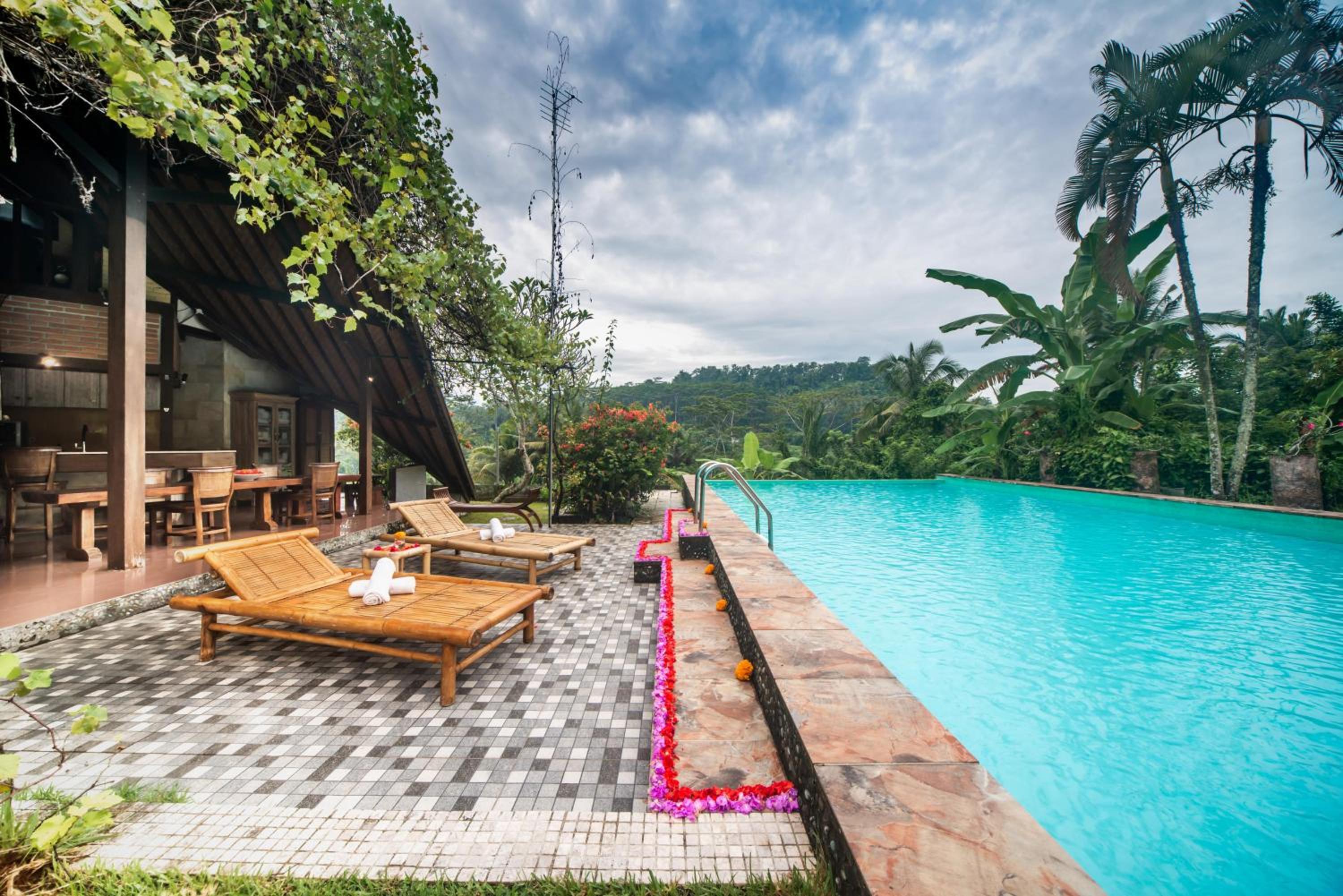 Villa photo 3