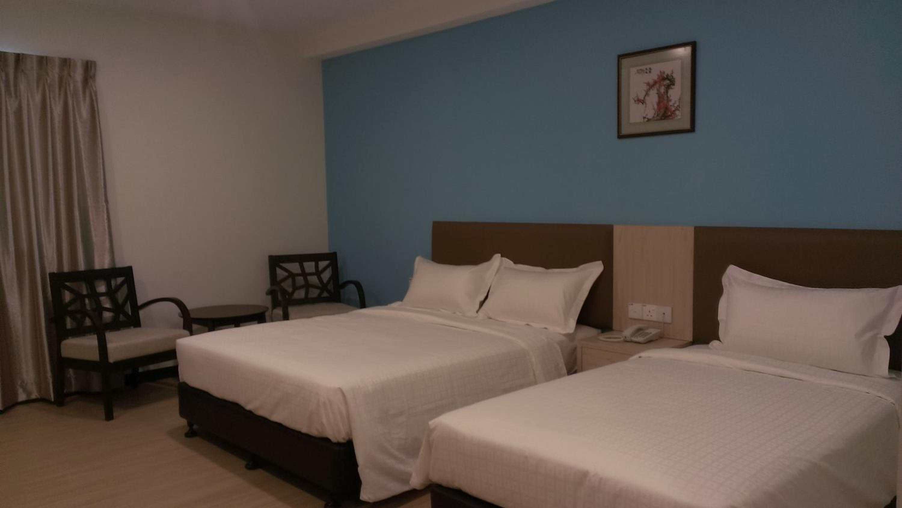 Deluxe Family Room photo 1
